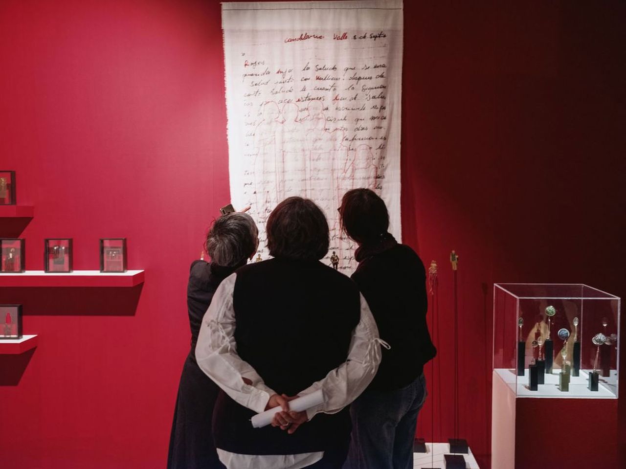 Broder Déborder - Exposition - 14 mars 2024 - Maison Folie de Wazemmes - Lille — At the Maison Folie Wazemmes, filmmaker Dominique Cabrera showcases a collective exhibition Broder Déborder - Women… - Image 1
