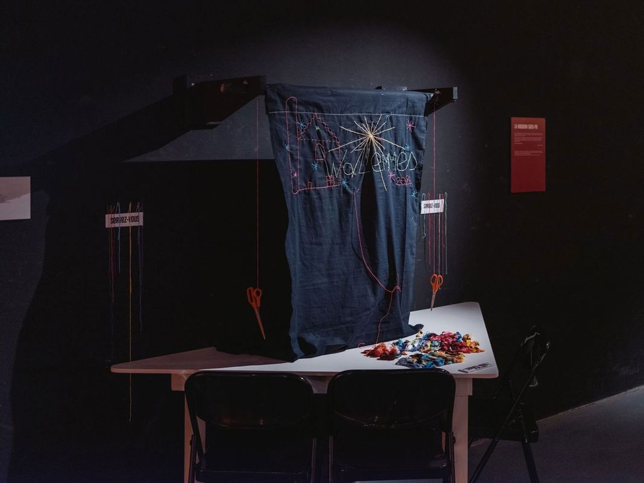 Broder Déborder - Exposition - 14 mars 2024 - Maison Folie de Wazemmes - Lille — At the Maison Folie Wazemmes, filmmaker Dominique Cabrera showcases a collective exhibition Broder Déborder - Women… - Image 5