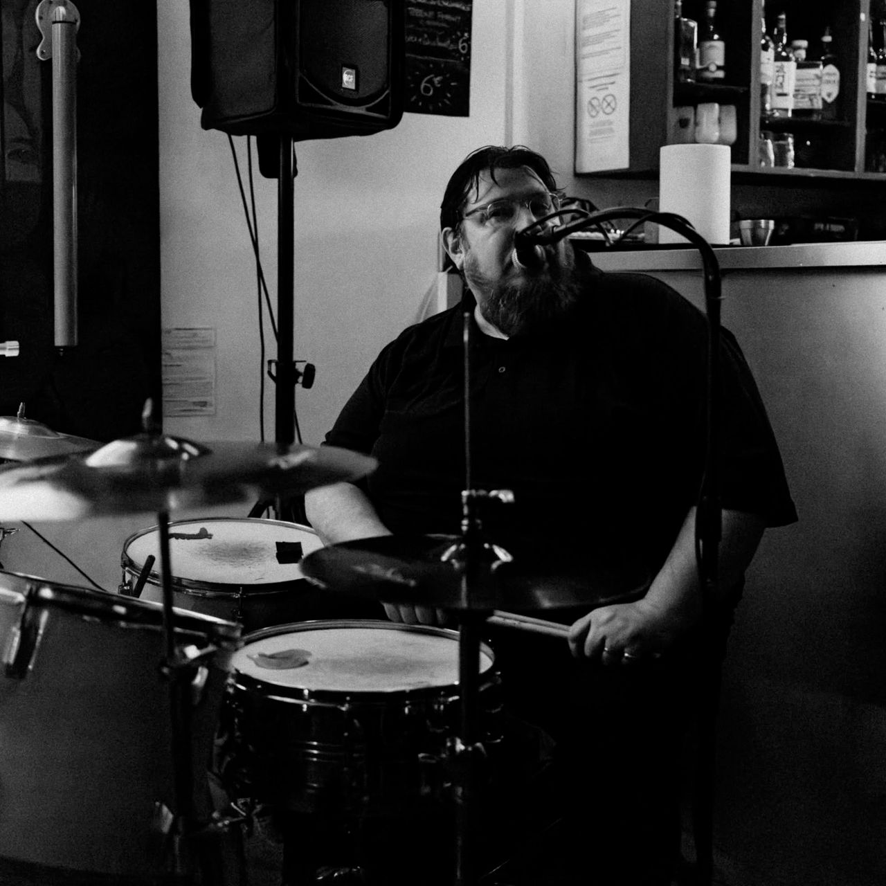 Chien de Race & MissT - Café Diskaire - Lille - 7 février 2026 - Image 1