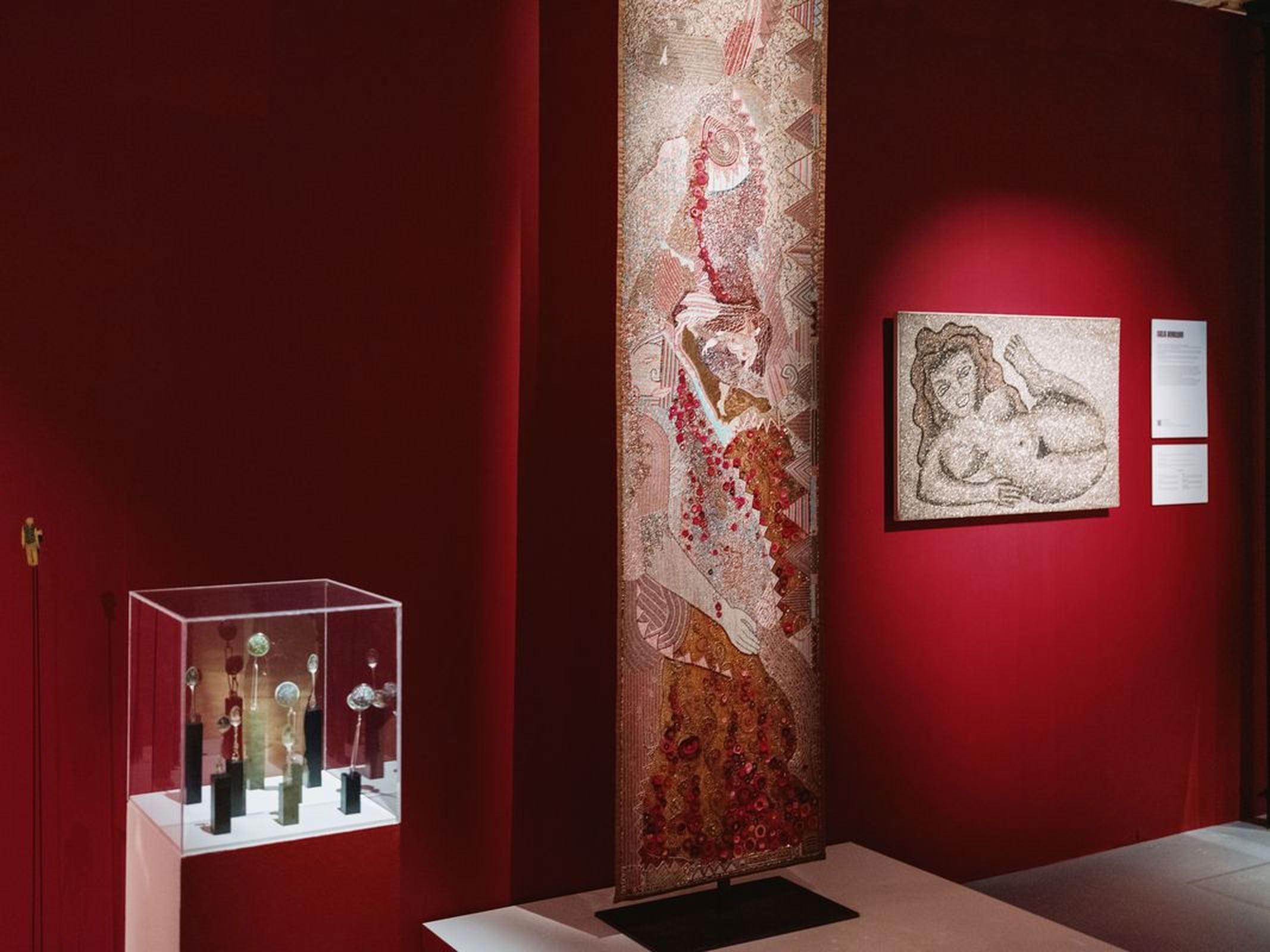 Broder Déborder - Exposition - 14 mars 2024 - Maison Folie de Wazemmes - Lille — At the Maison Folie Wazemmes, filmmaker Dominique Cabrera showcases a collective exhibition Broder Déborder - Women… - Image 2