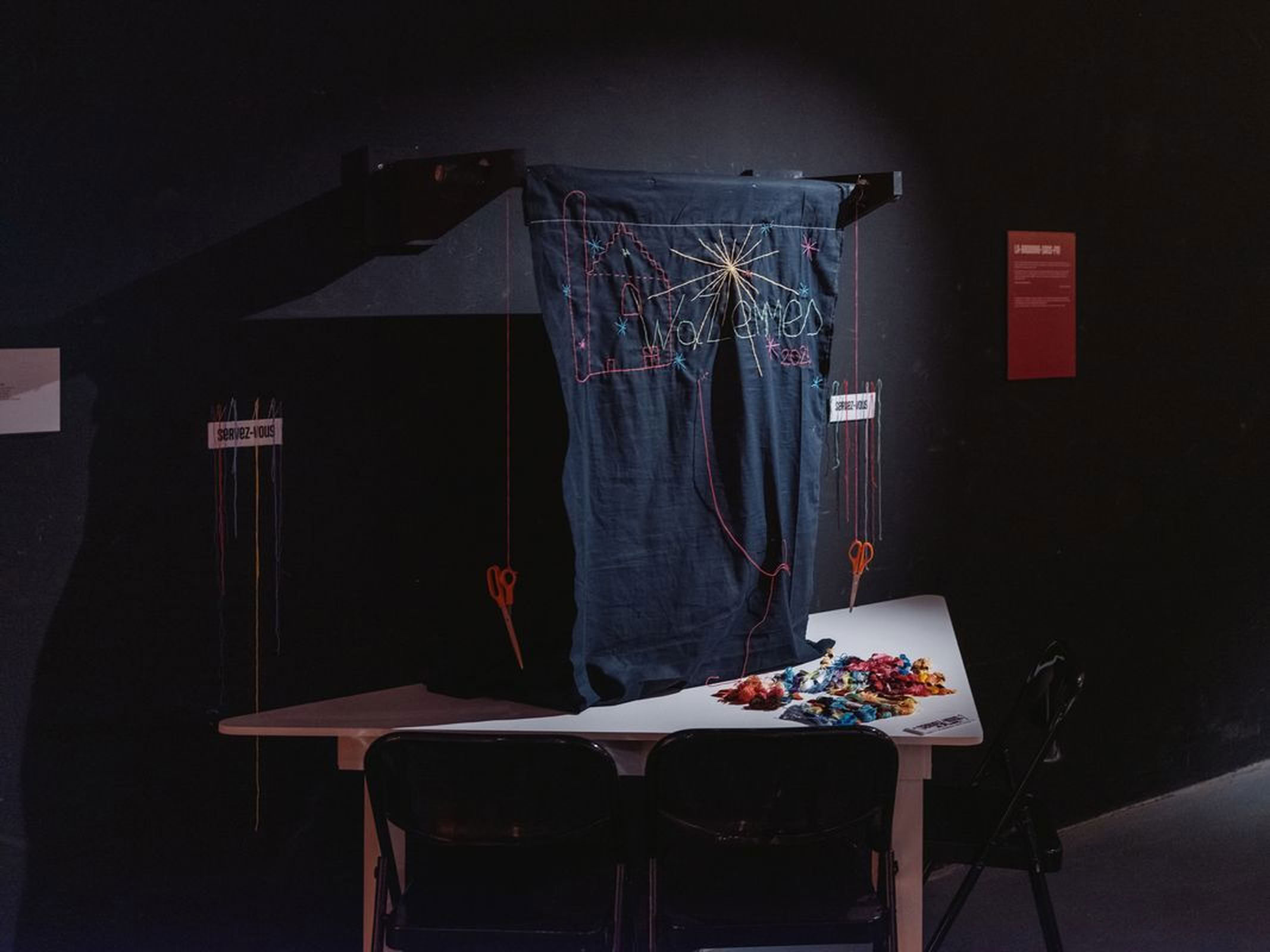 Broder Déborder - Exposition - 14 mars 2024 - Maison Folie de Wazemmes - Lille — At the Maison Folie Wazemmes, filmmaker Dominique Cabrera showcases a collective exhibition \Broder Déborder - Women… - Image 5