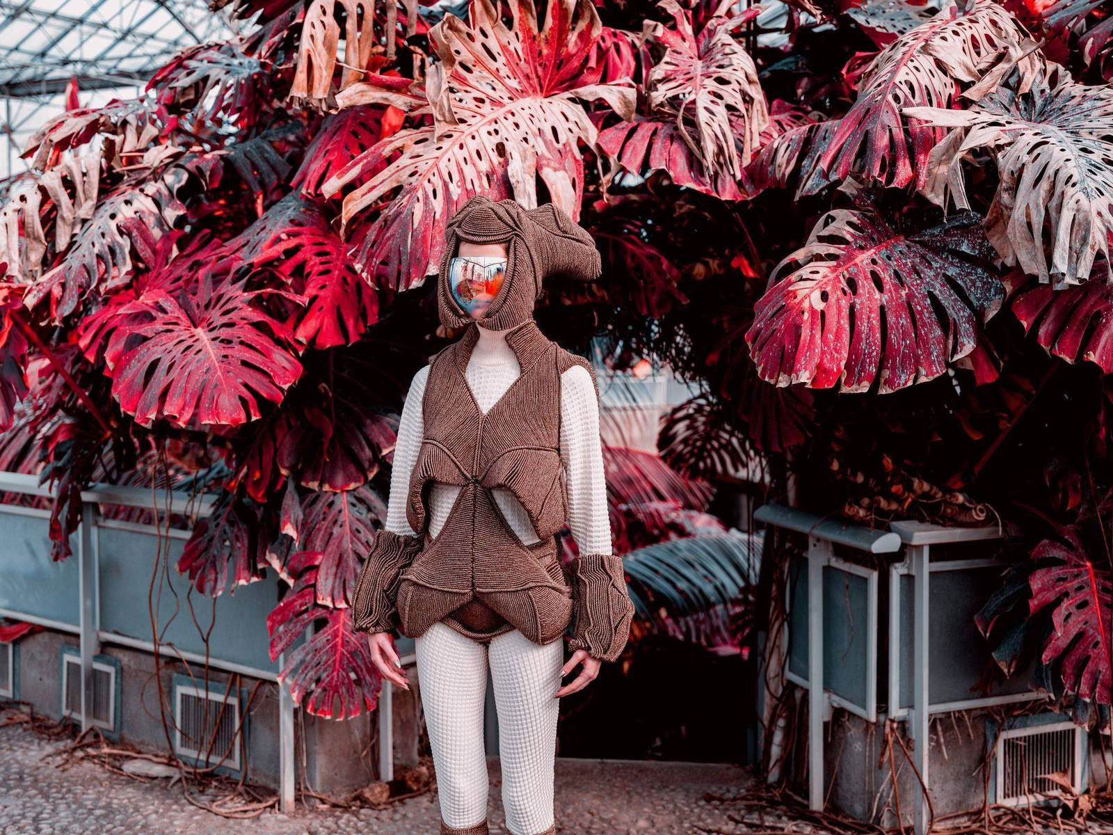 For a new collaboration with Xavier Brisoux , Mathieu Drouet chose the equatorial greenhouse at the Jardin des Plantes in Lille, designed by architect Jean-Pierre Secq, as the set… - Image 6