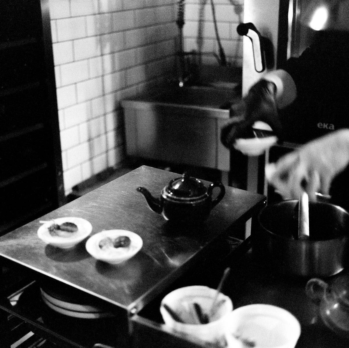 One evening when Chef Sarika Sor is invited by the Lille restaurant Bleu Canard for a four-hands dinner with Chef Ryo Nakamura , Mathieu Drouet captures the atmosphere in the dini… - Image 12