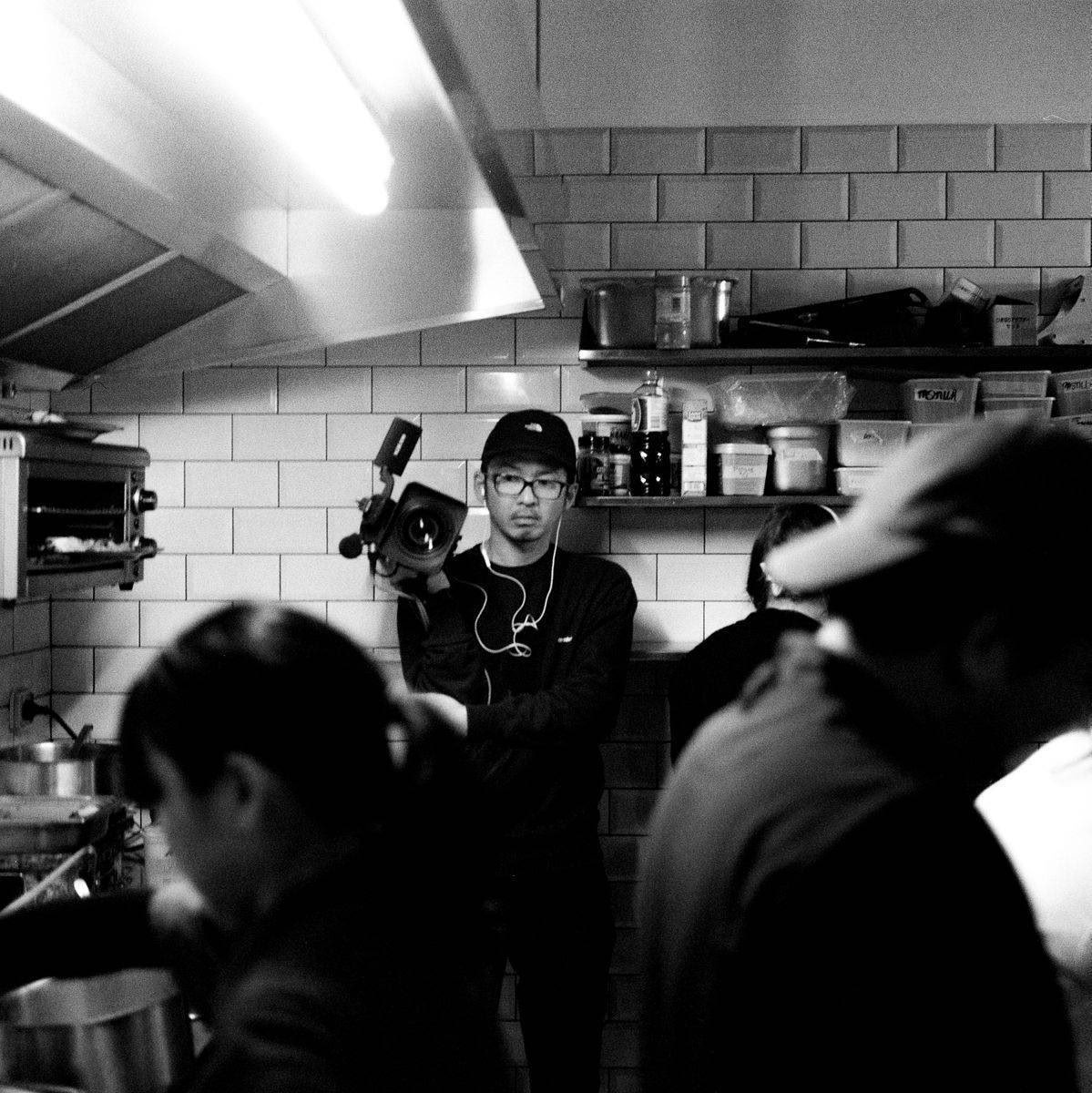 One evening when Chef Sarika Sor is invited by the Lille restaurant Bleu Canard for a four-hands dinner with Chef Ryo Nakamura , Mathieu Drouet captures the atmosphere in the dini… - Image 23