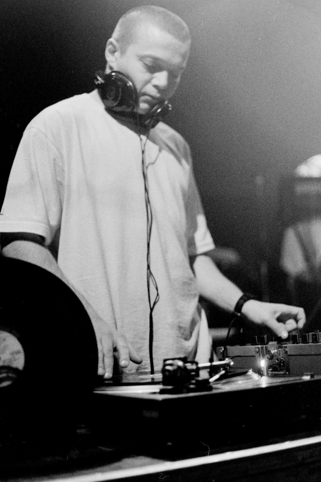 Concert photography — of Junkie XL — at February 1998 - L'Aéronef - Lille — (2023) - Image 1