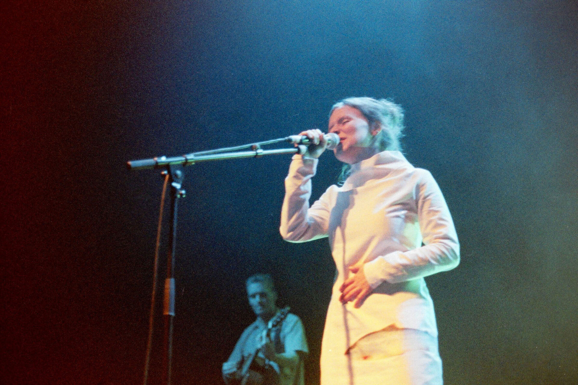 Concert photography — of Emilíana Torrini — at L'Aeronef - Lille — (1999) - Image 1