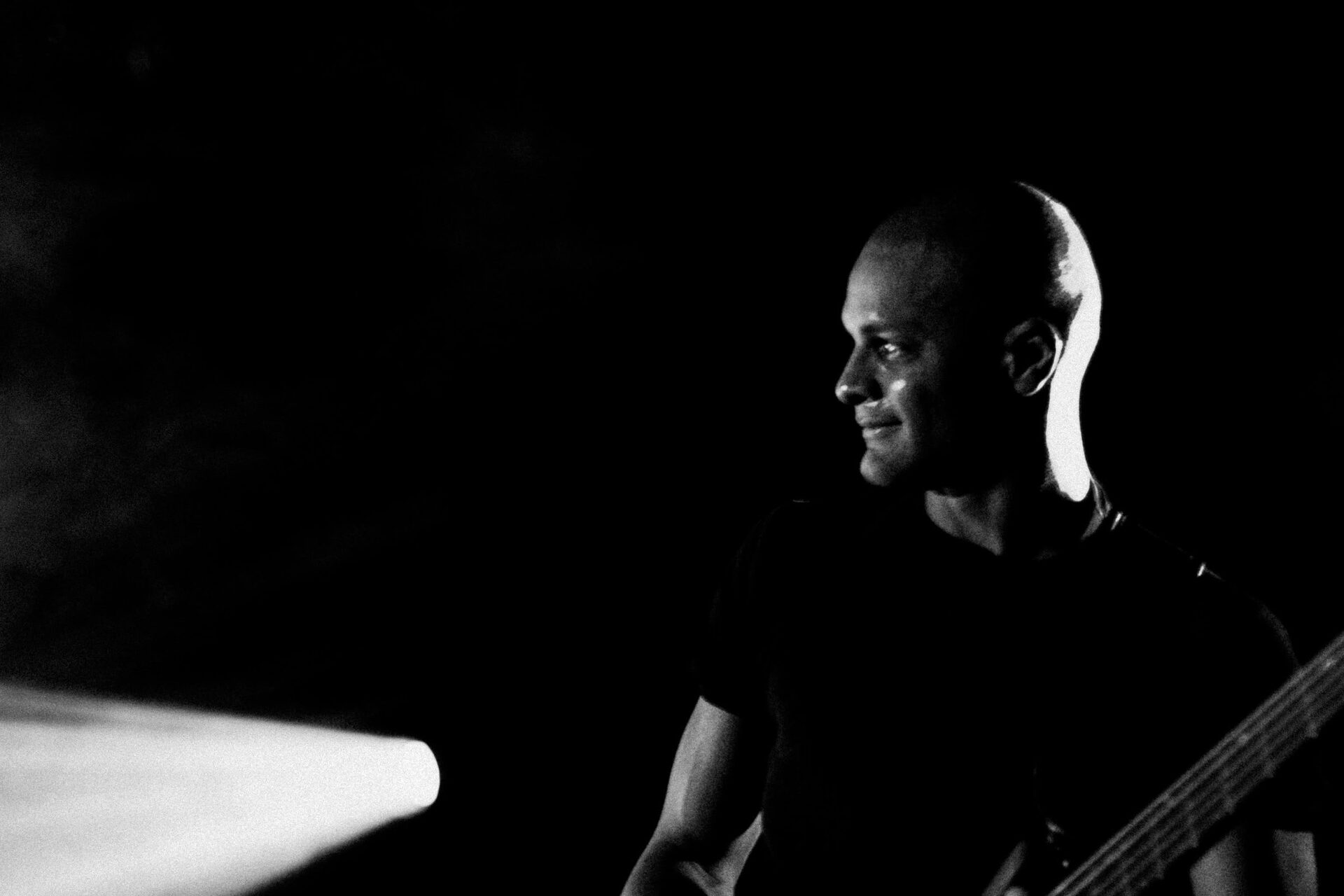 Concert photography — of Ez3kiel — at 1er April 2004 - Le Splendid - Lille — (2023) - Image 2