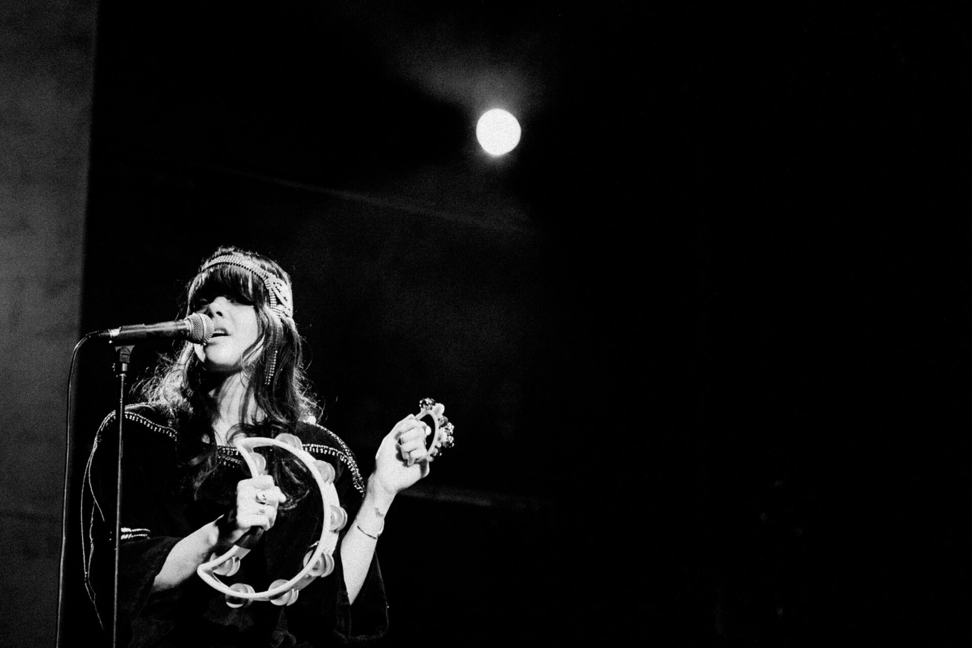 Concert photography — of Bat for Lashes — at Le Grand Mix - Tourcoing — (2007) - Image 1