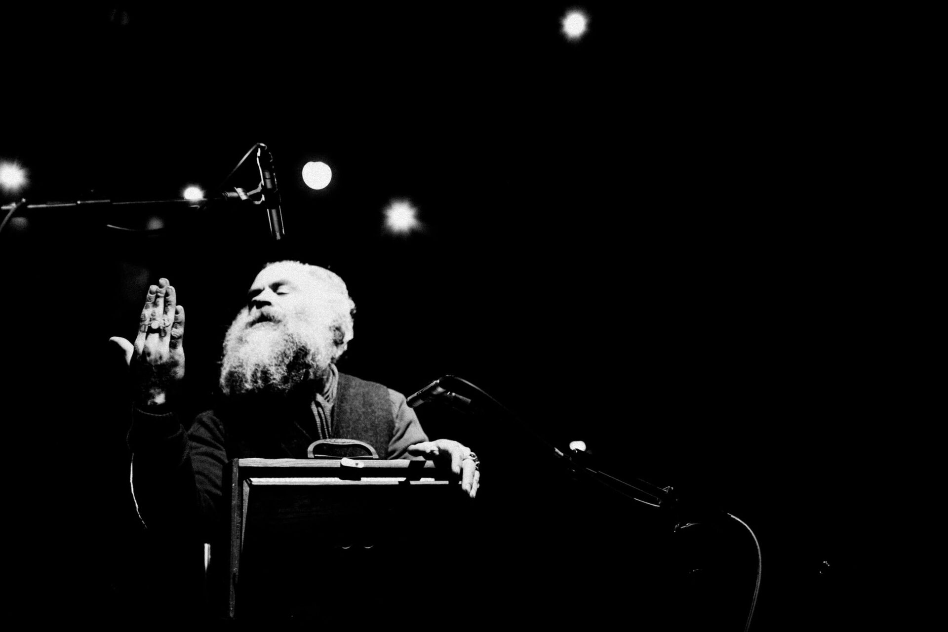 Concert photography — of Daniel Higgs — at 06 décembre 2010 - Koko - Londres — (2023) - Image 1