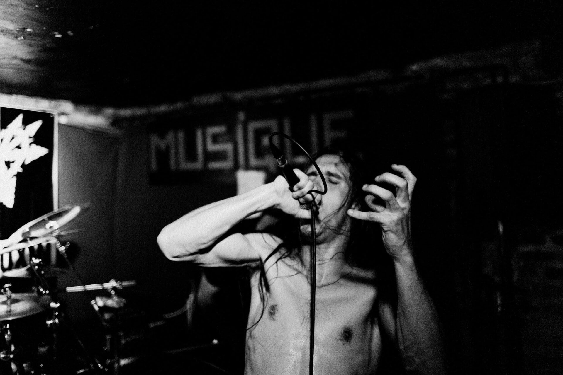 Concert photography — of Aeon — at Kaotoxin - Lille — (2011)