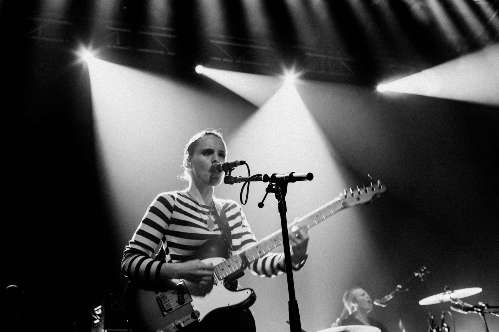 Concert photography — of Anna Calvi — at Le Grand Mix - Tourcoing — (2010) - Image 2