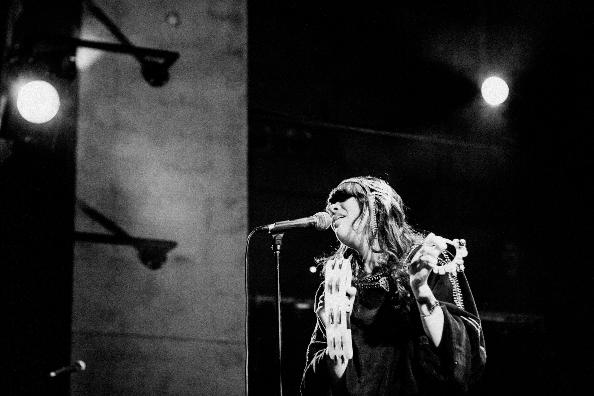 Concert photography — of Bat for Lashes — at Le Grand Mix - Tourcoing — (2007) - Image 2