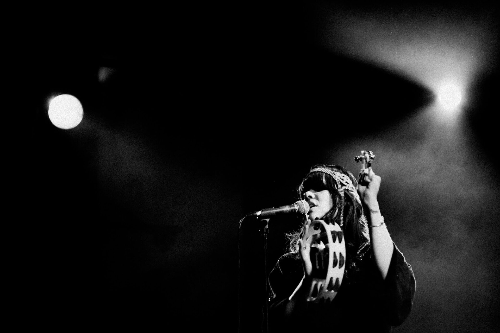 Concert photography — of Bat for Lashes — at Le Grand Mix - Tourcoing — (2007) - Image 5