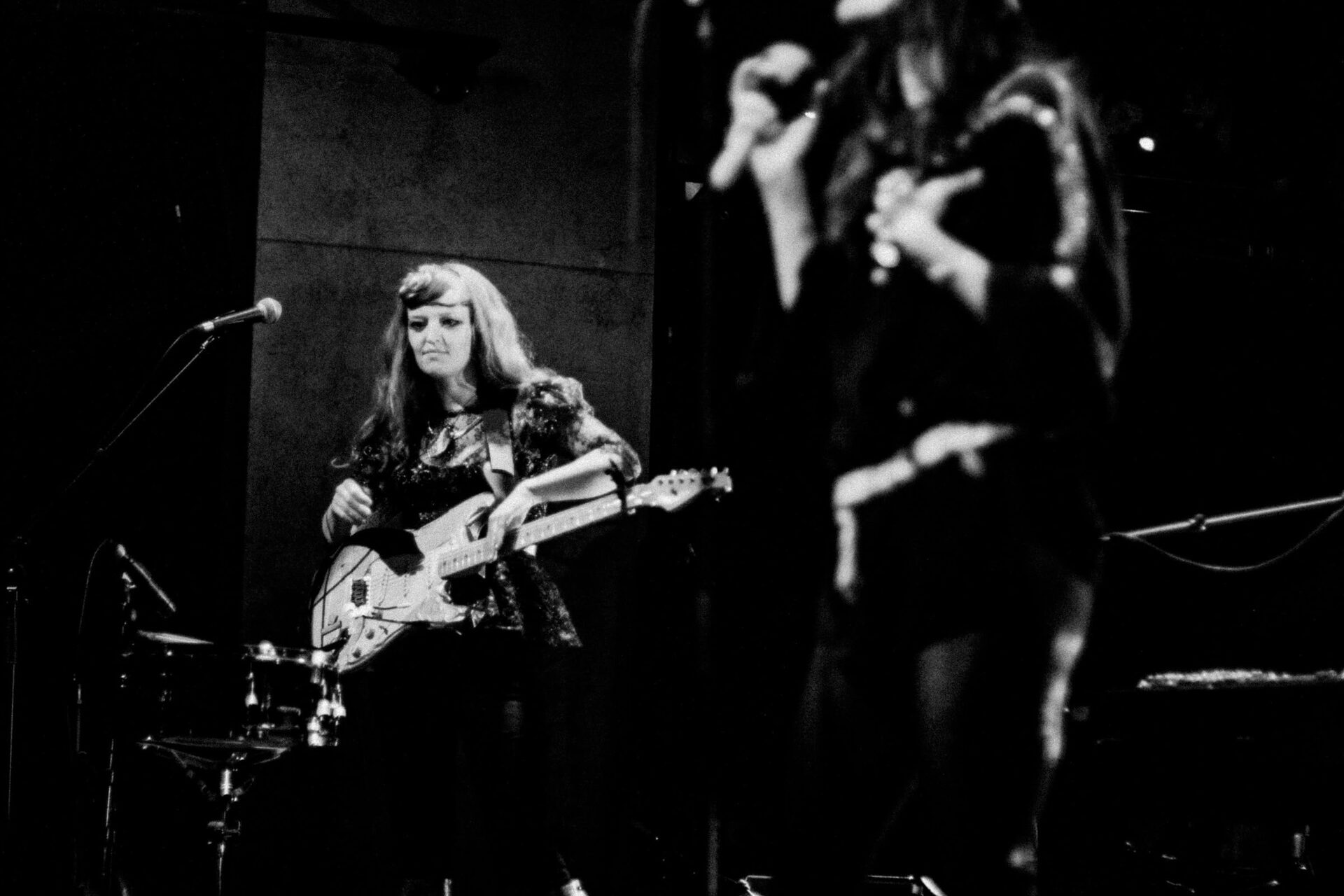 Concert photography — of Bat for Lashes — at Le Grand Mix - Tourcoing — (2007) - Image 13