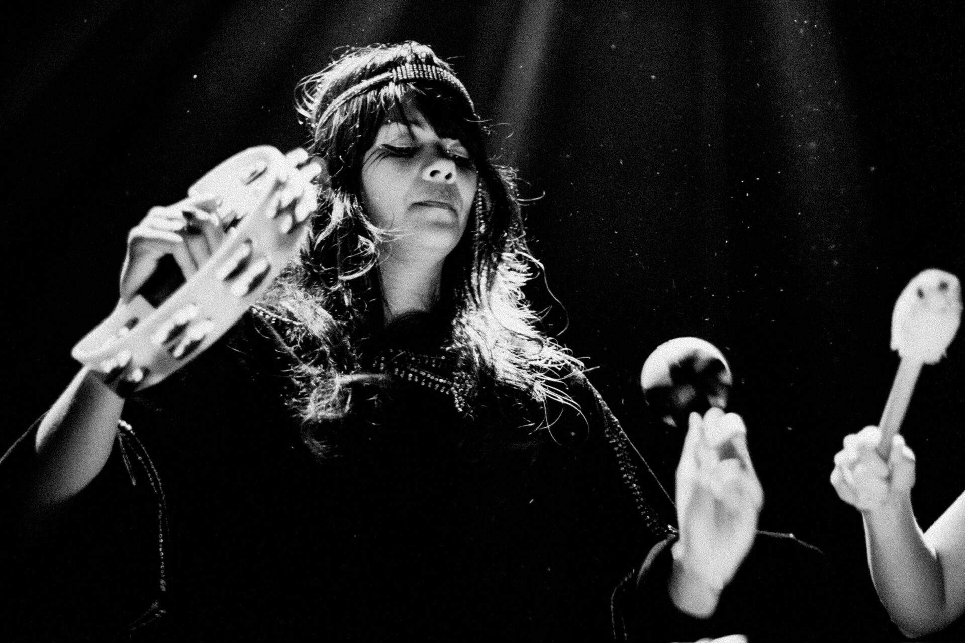 Concert photography — of Bat for Lashes — at Le Grand Mix - Tourcoing — (2007) - Image 15