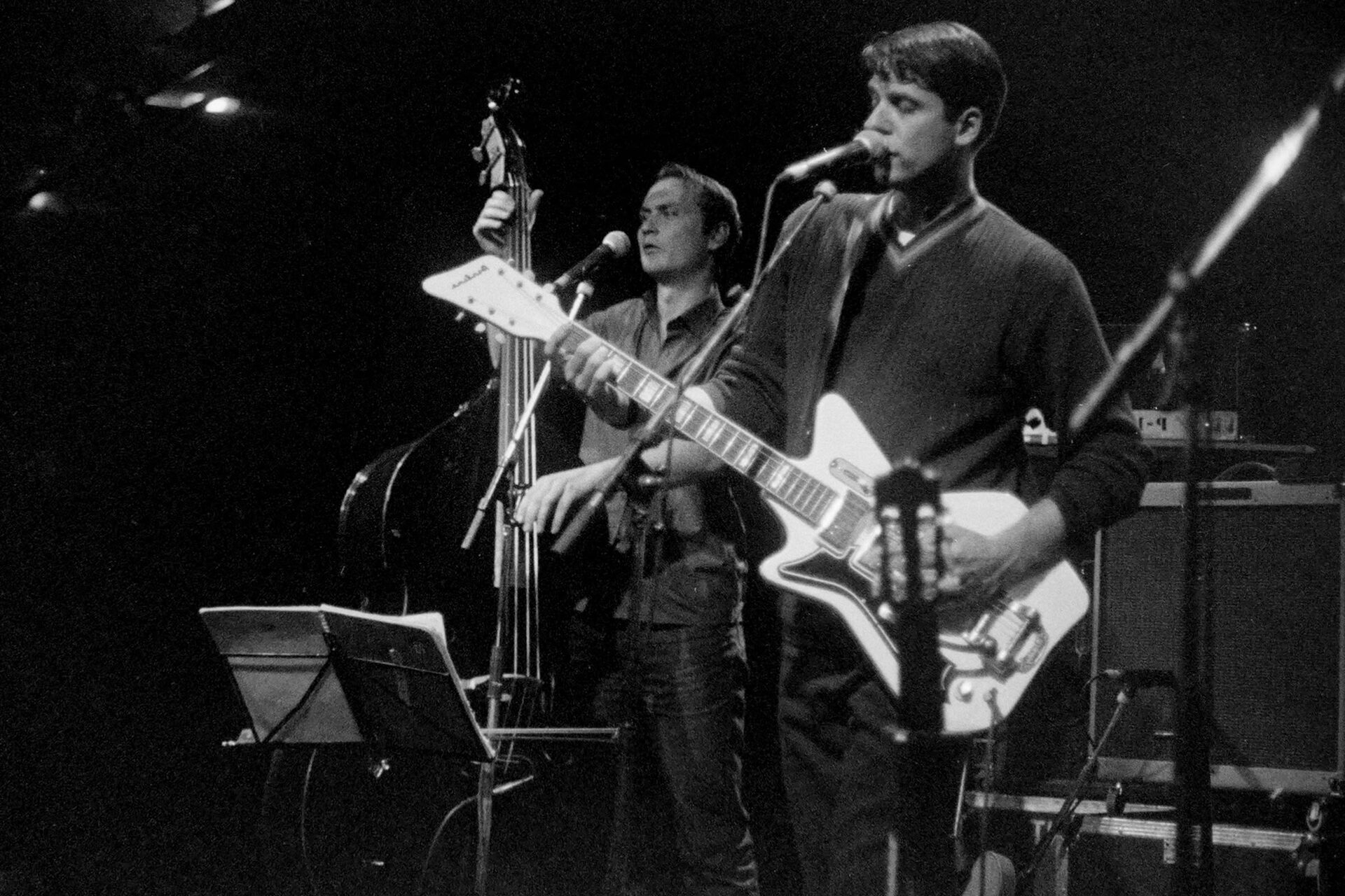 Concert photography — of Calexico — at L'Aeronef - Lille — (2000) - Image 3