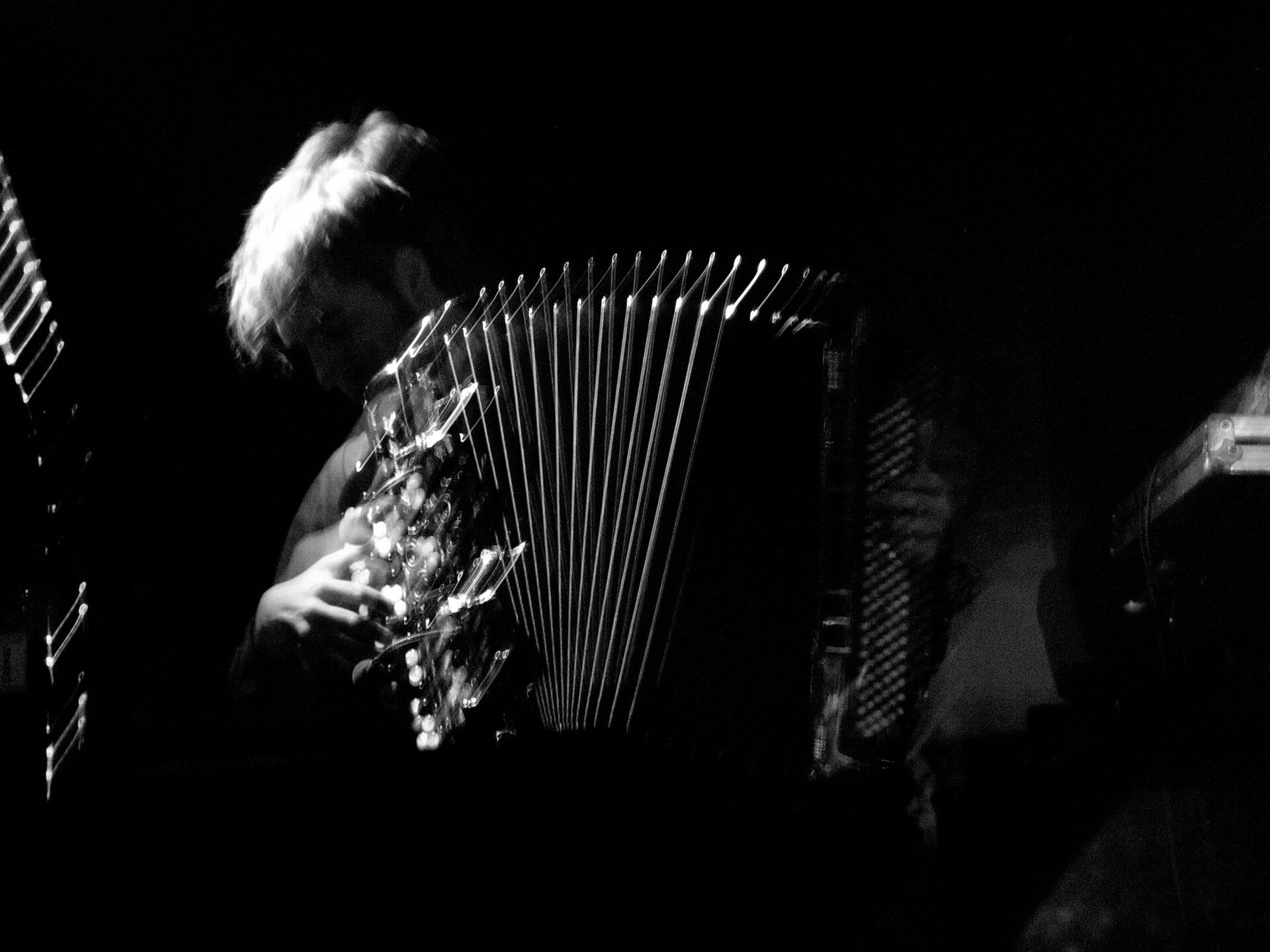 Concert photography — of DAAU — at 1er April 2004 - Le Splendid - Lille — (2023) - Image 3