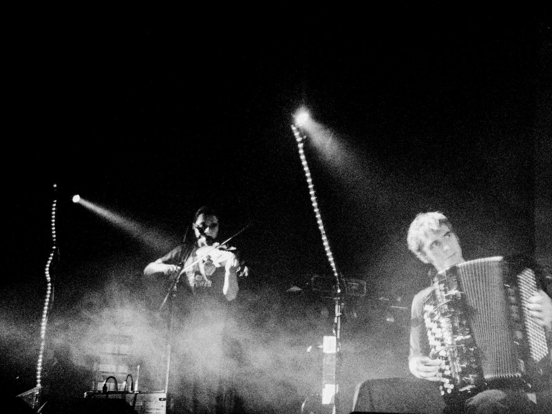 Concert photography — of DAAU — at 1er April 2004 - Le Splendid - Lille — (2023) - Image 6