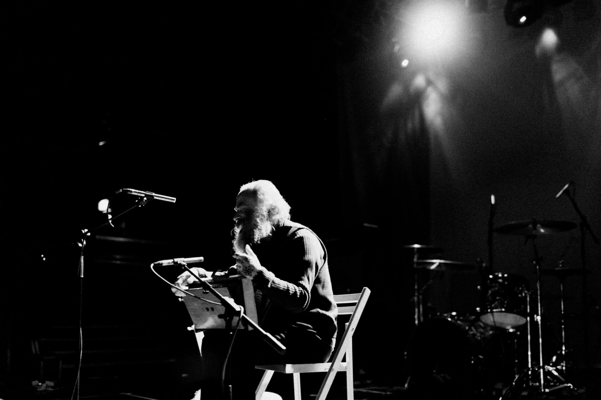 Concert photography — of Daniel Higgs — at 06 décembre 2010 - Koko - Londres — (2023) - Image 3