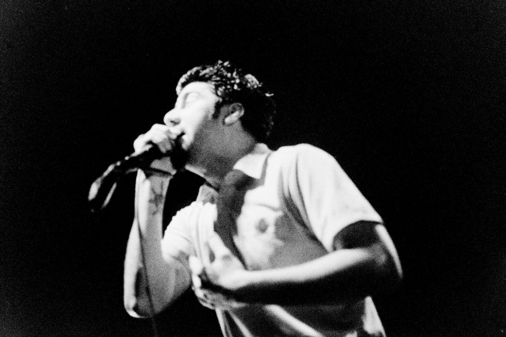 Concert photography — of Deftones — at L'Aeronef - Lille — (1998)