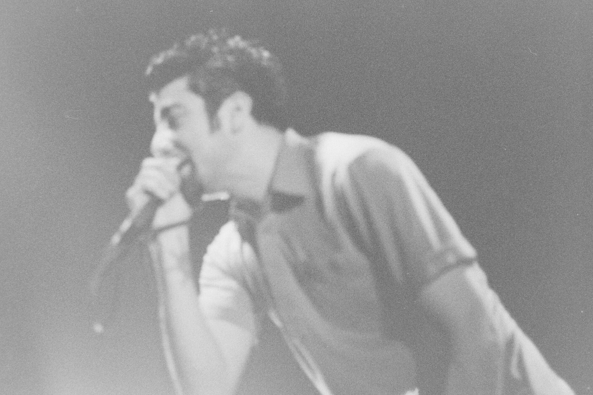 Concert photography — of Deftones — at L'Aeronef - Lille — (1998) - Image 19