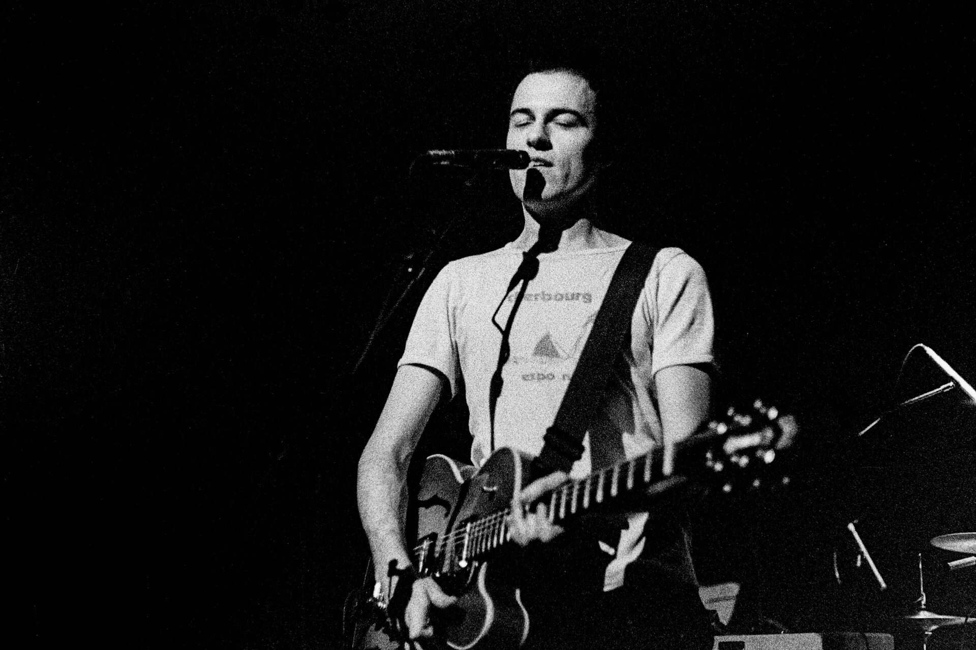 Concert photography — of Dominique A — at Le Pharos - Arras — (1996) - Image 15