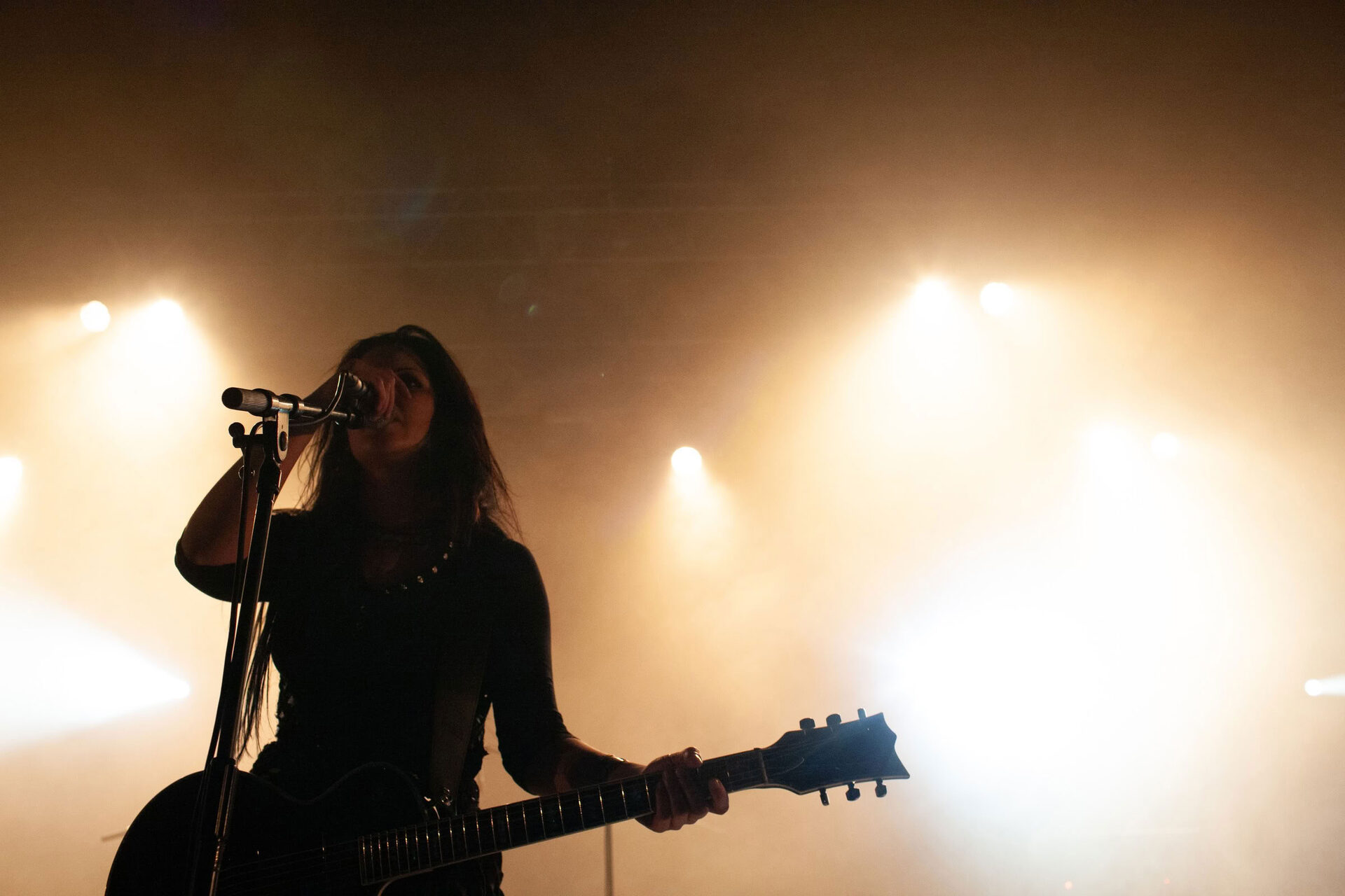 Concert photography — of Dyla Theen — at L'Aeronef - Lille — (2023) - Image 17