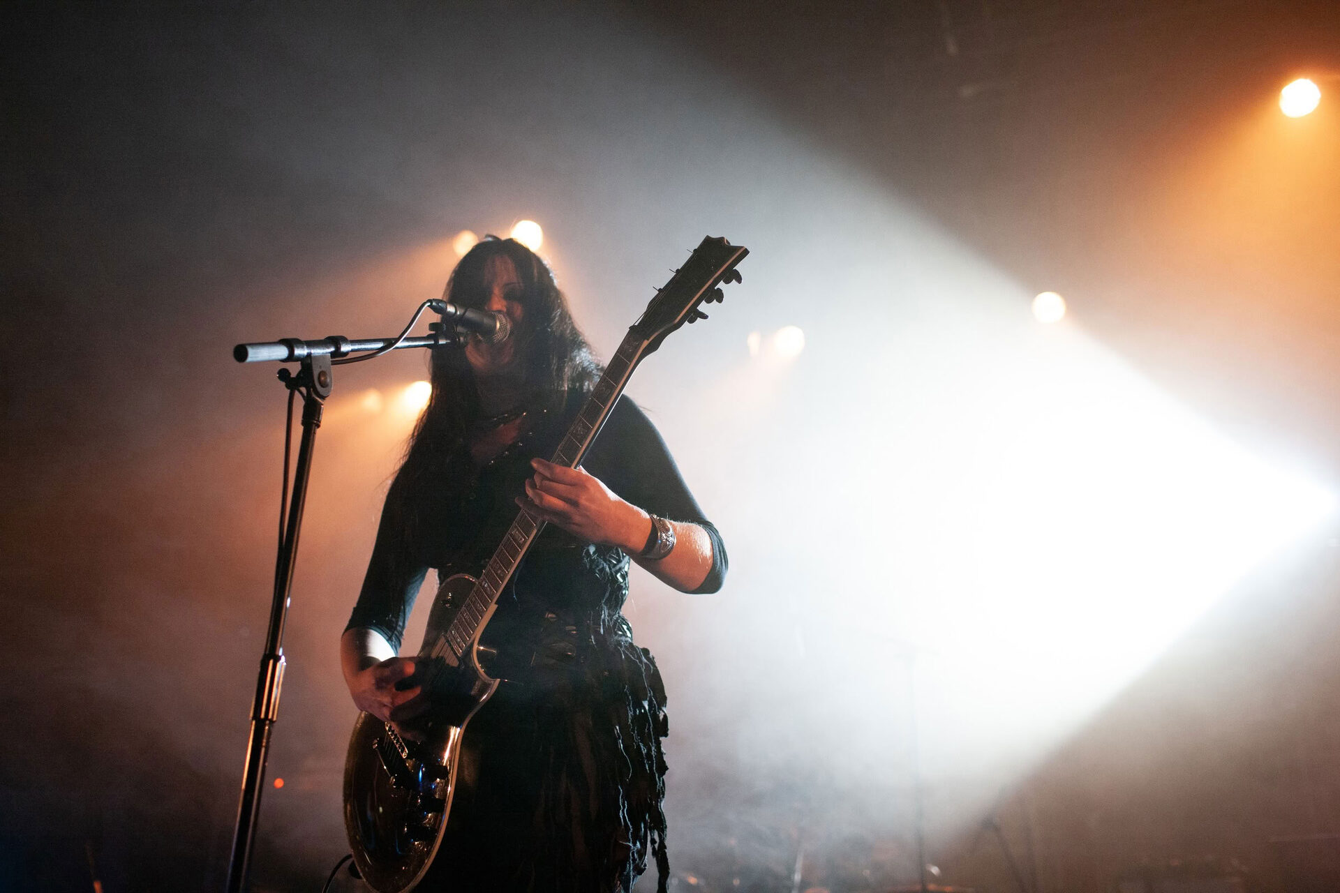 Concert photography — of Dyla Theen — at L'Aeronef - Lille — (2023) - Image 35