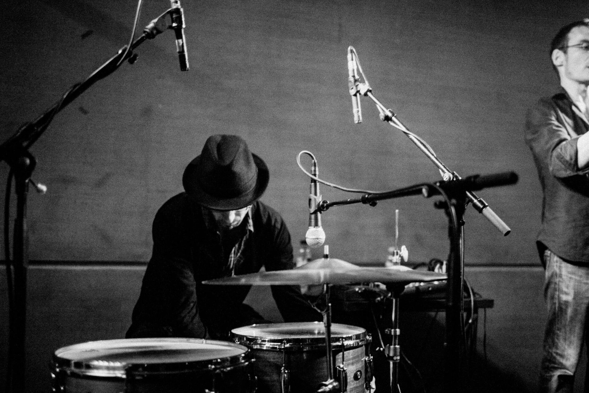 Concert photography — of Emmanuel Rabu — at Le Grand Mix - Tourcoing — (2010) - Image 1