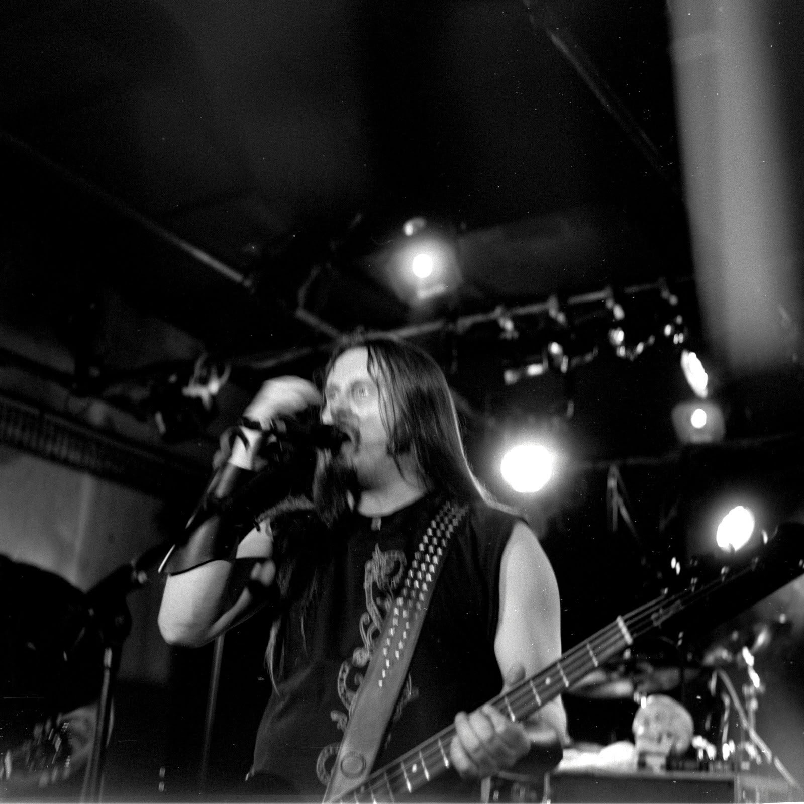 Concert photography — of Enslaved — at L'Aeronef - Lille — (2011) - Image 7