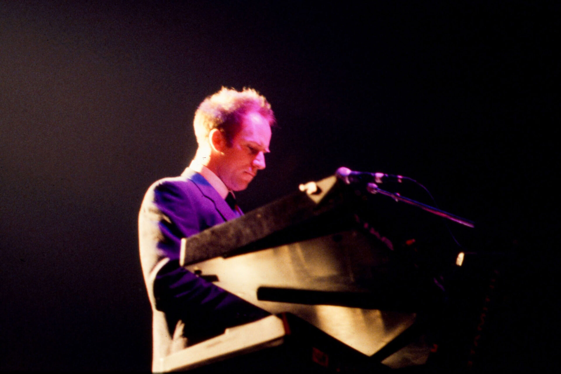 Concert photography — of Faith No More — at L'Aeronef - Lille — (1997) - Image 2