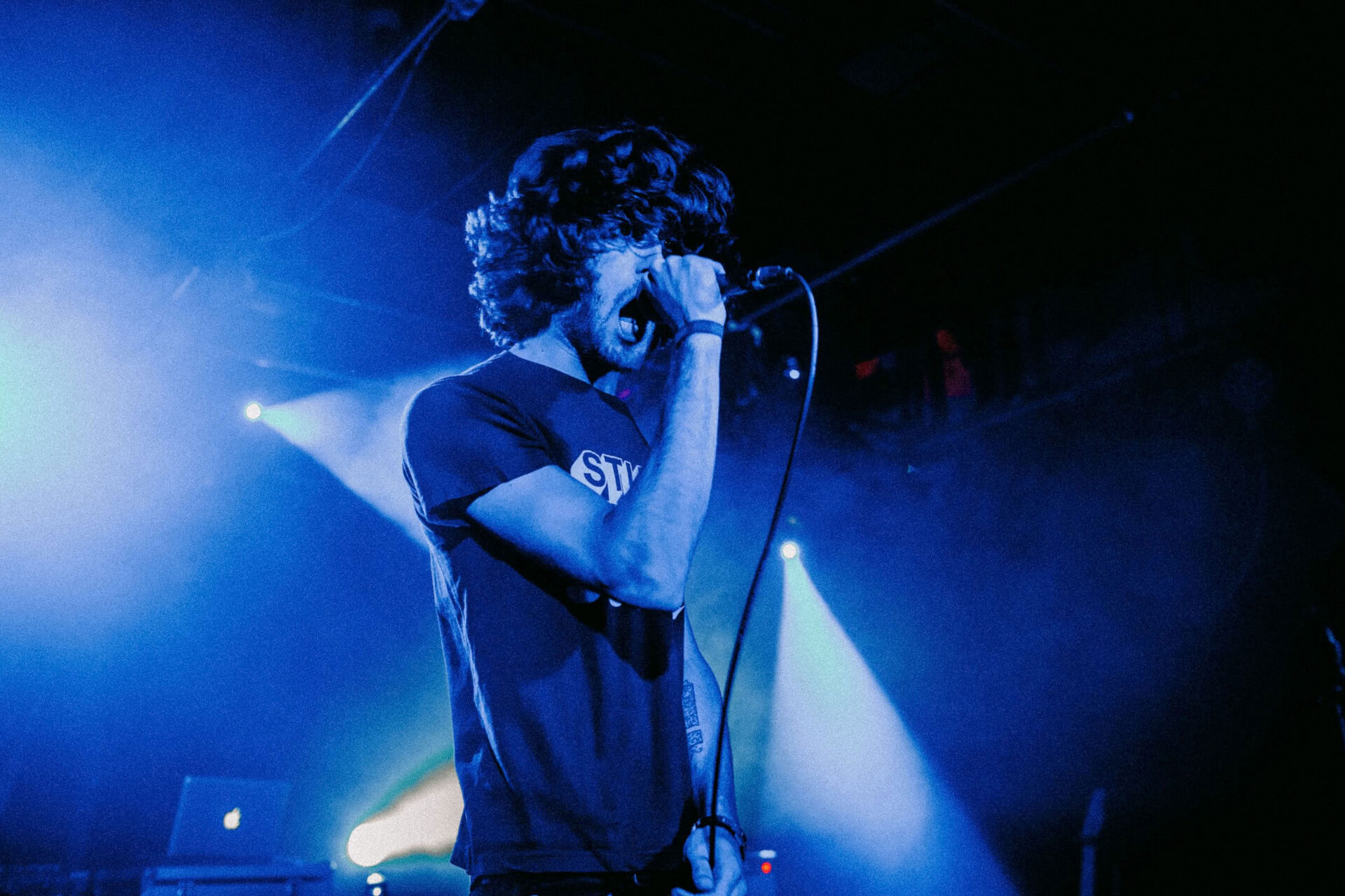 Concert photography — of I AM UN CHIEN !! — at L'Aeronef - Lille — (2023)