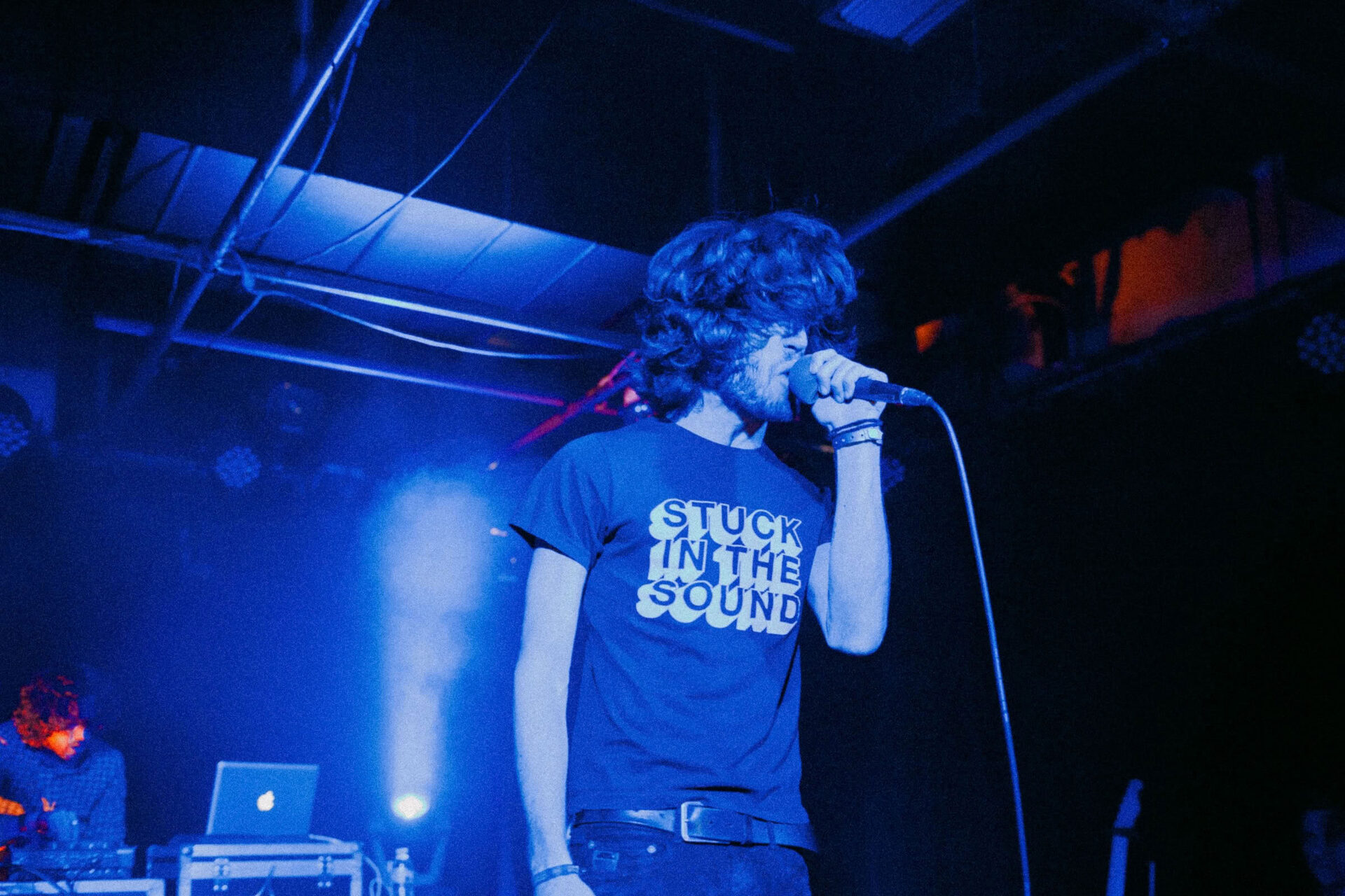 Concert photography — of I AM UN CHIEN !! — at L'Aeronef - Lille — (2023) - Image 3