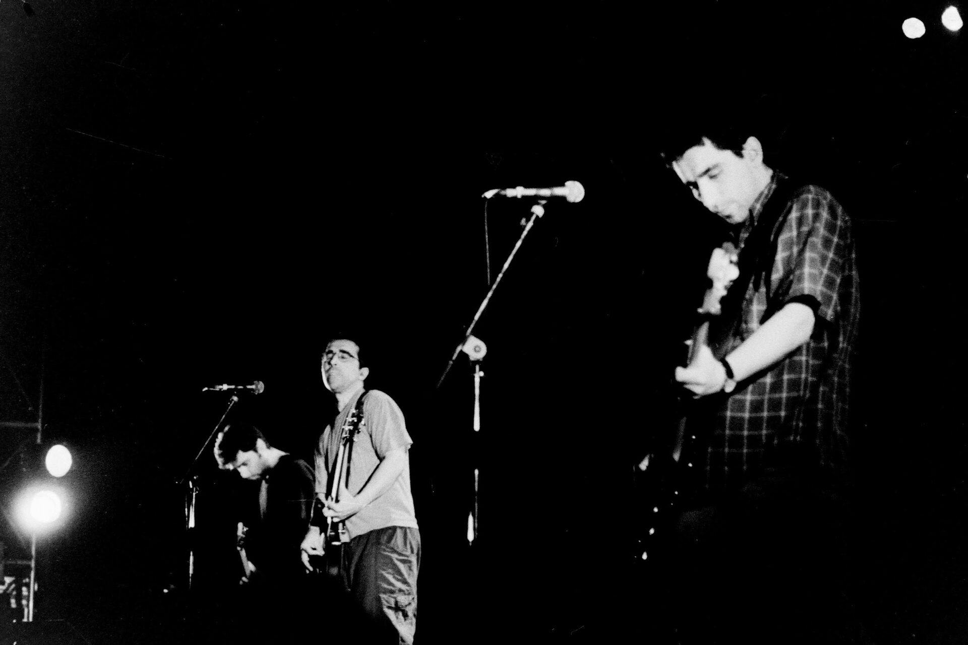 Concert photography — of Les Thugs — at L'Aeronef - Lille — (1999) - Image 7