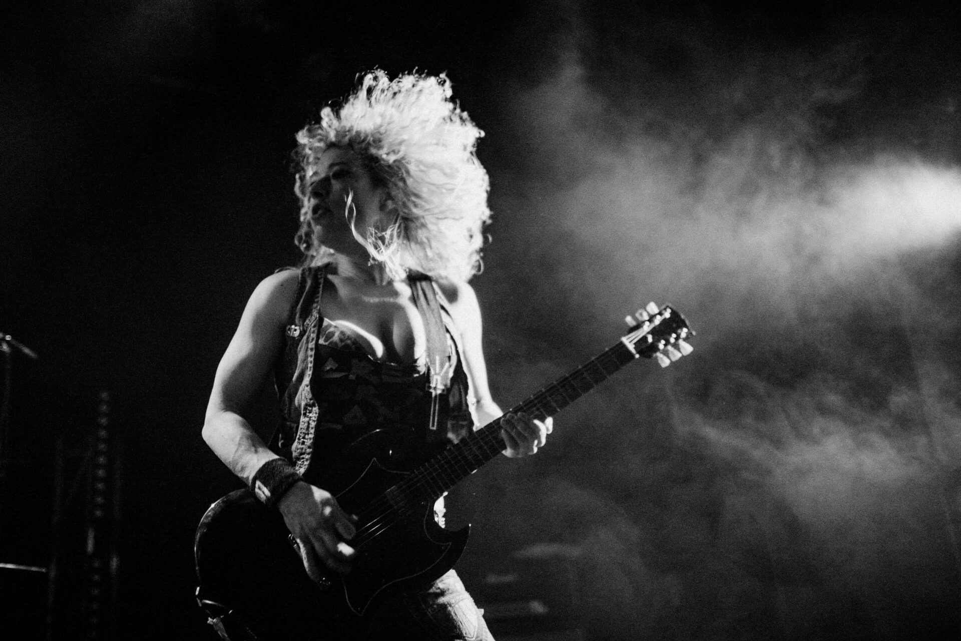 Concert photography — of Nashville Pussy — at Le Grand Mix - Tourcoing — (2011) - Image 15