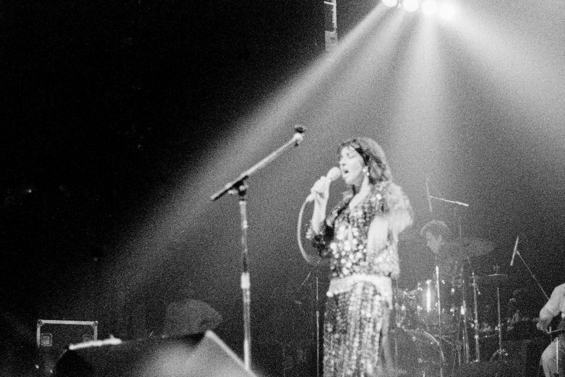 Concert photography — of Natasha Atlas — at L'Aéronef - Lille — (1998) - Image 7