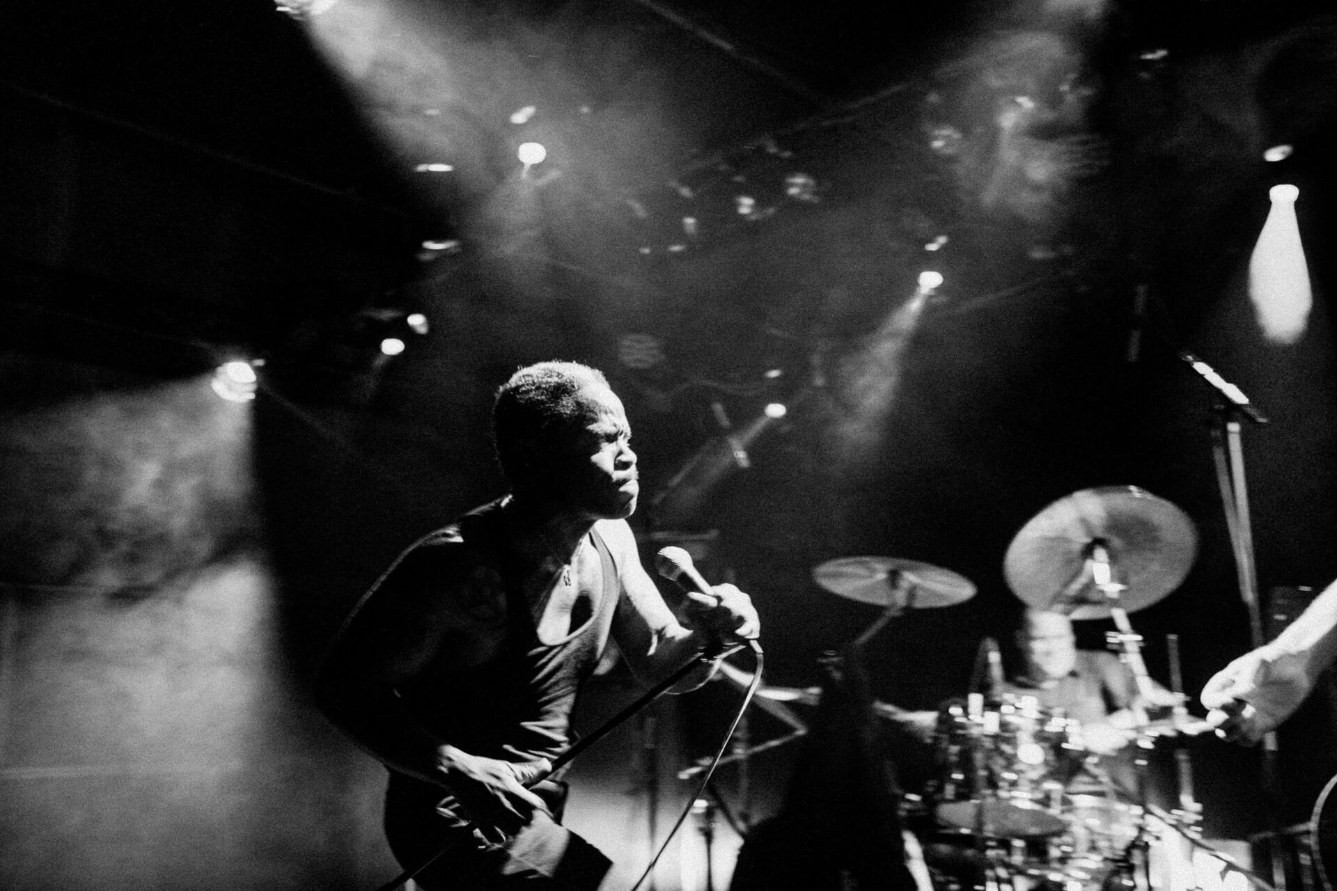 Concert photography — of Oxbow — at L'Aeronef - Lille — (2011) - Image 1