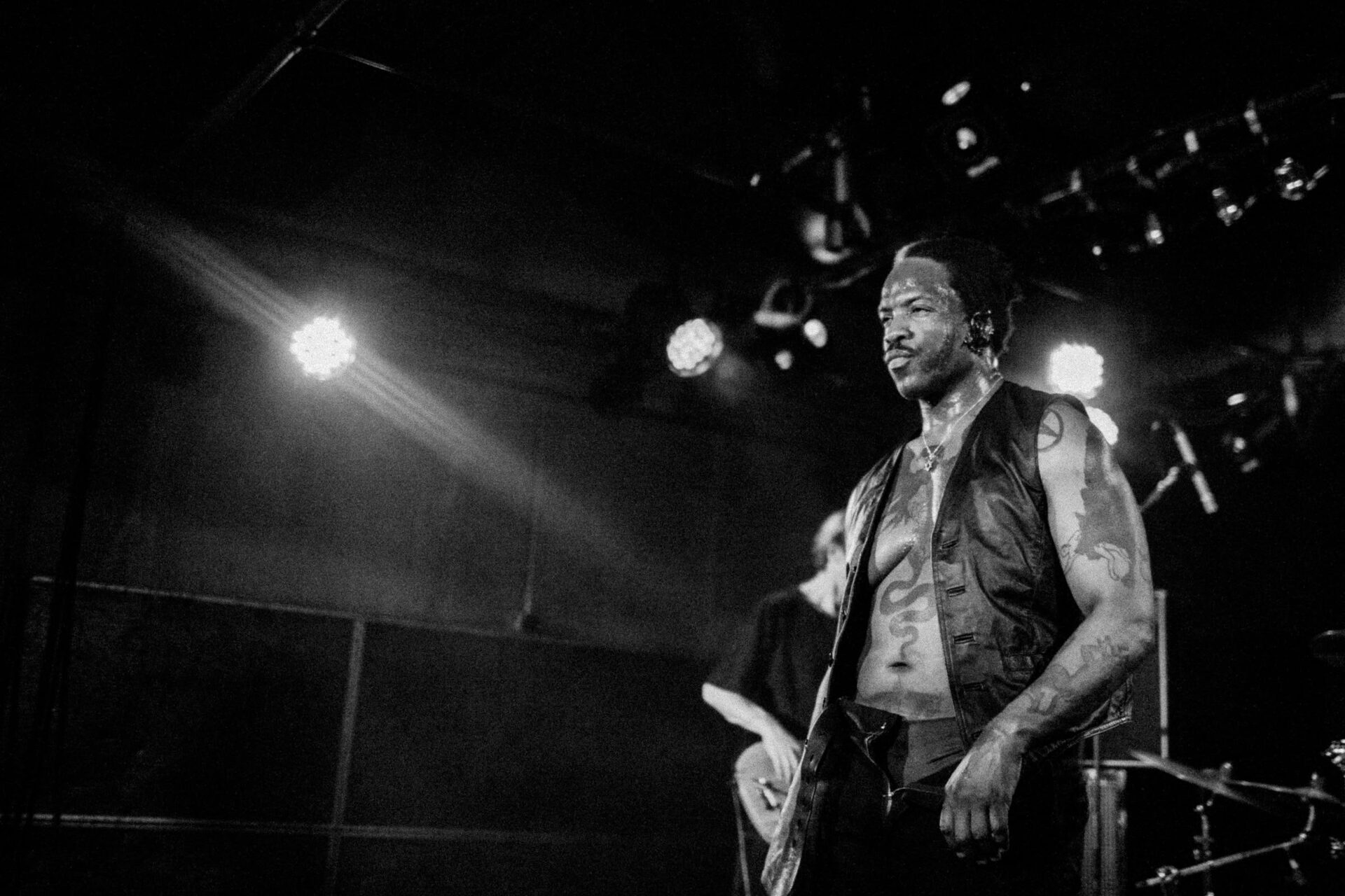 Concert photography — of Oxbow — at L'Aeronef - Lille — (2011) - Image 5