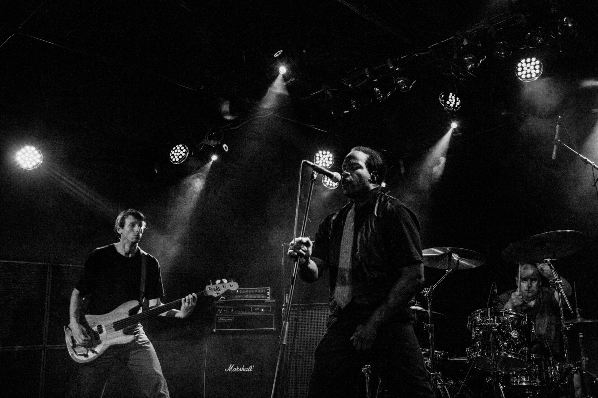 Concert photography — of Oxbow — at L'Aeronef - Lille — (2011) - Image 12