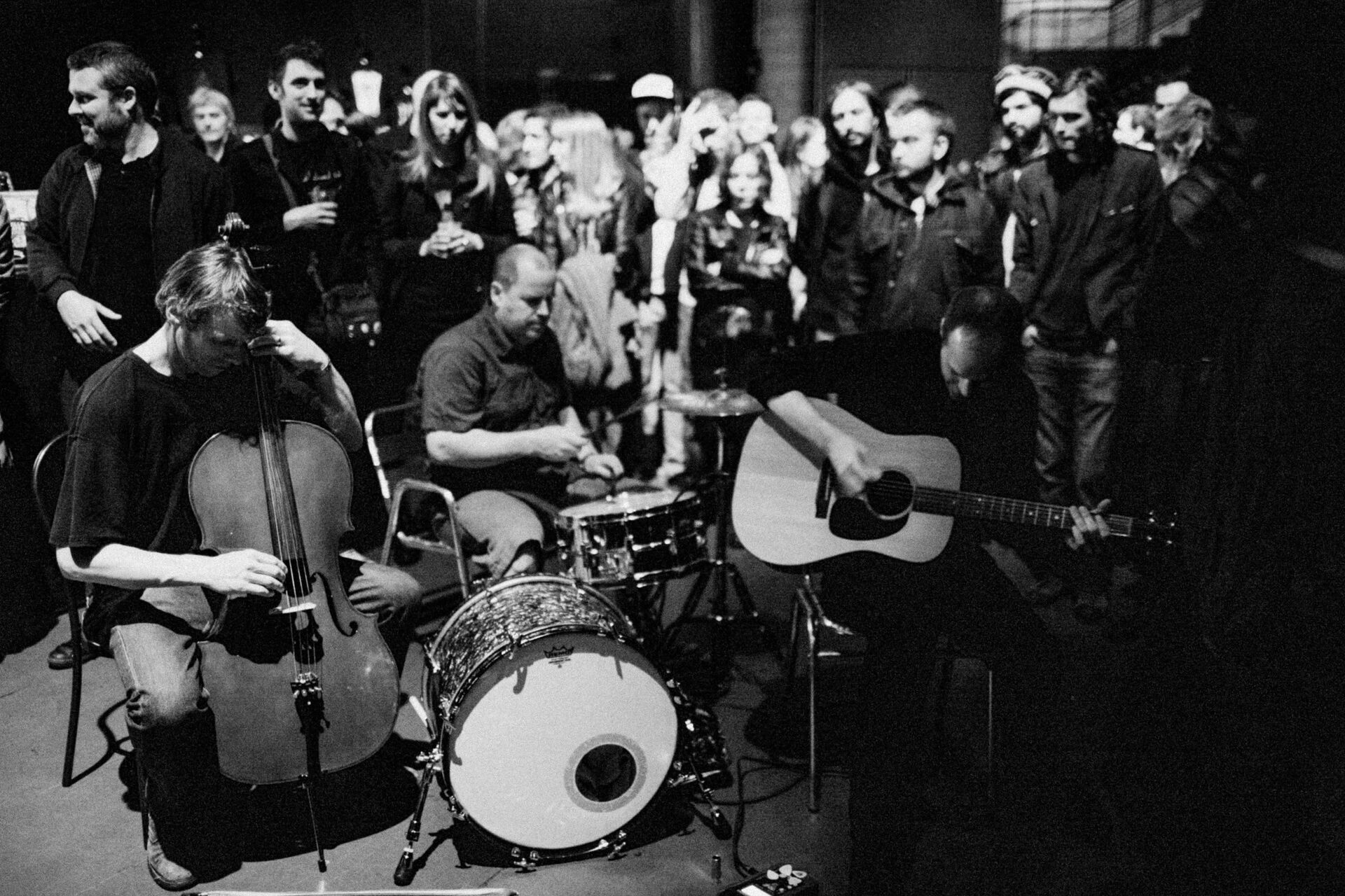 Concert photography — of Oxbow — at L'Aeronef - Lille — (2011) - Image 14