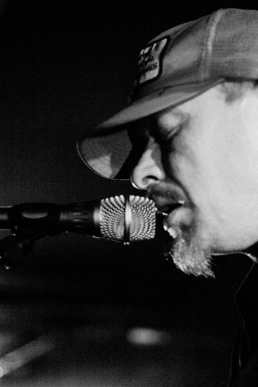 Concert photography — of RED — at La Cave aux poetes - Roubaix — (2005) - Image 3