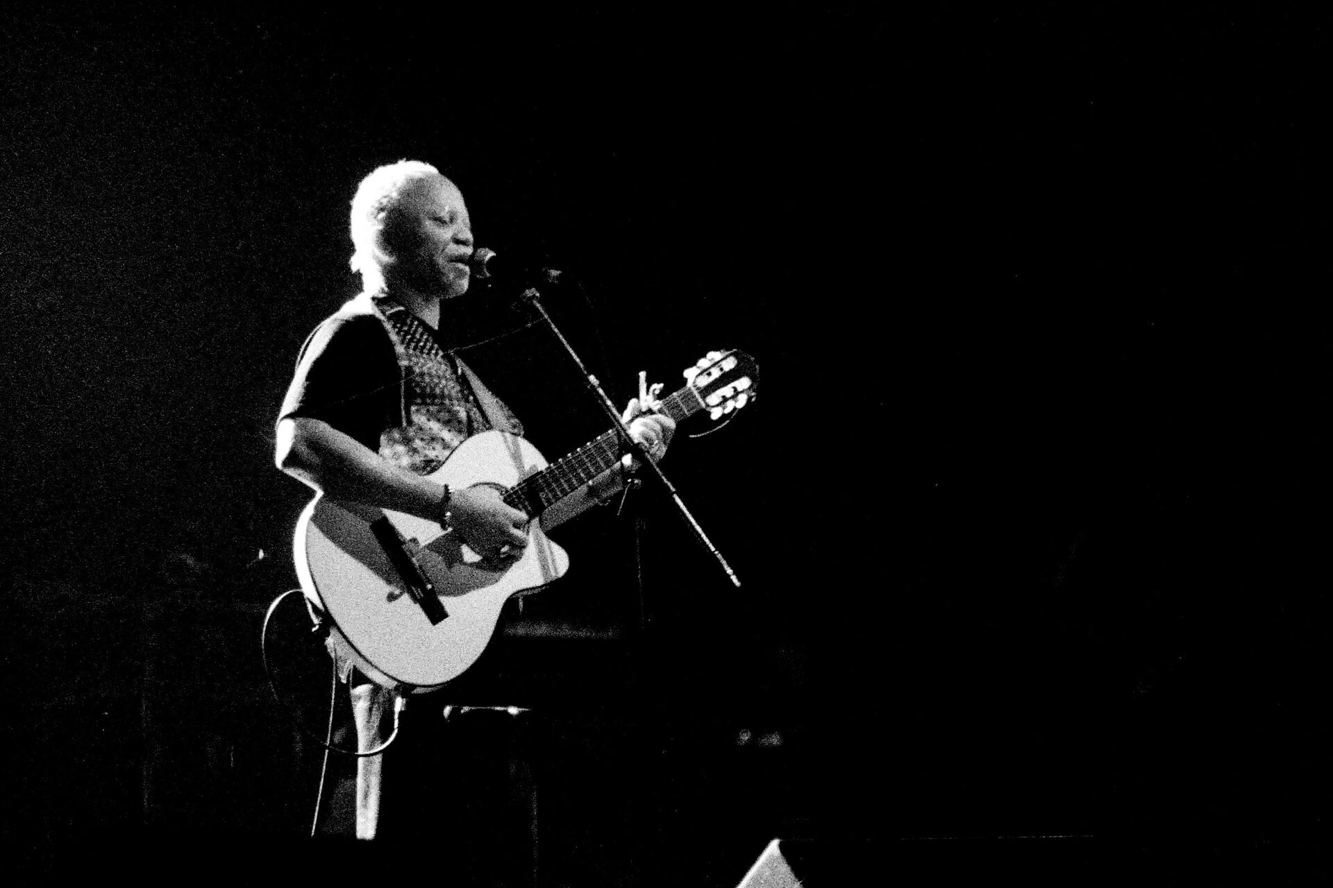Concert photography — of Salif Keita — at L'Aeronef - Lille — (1999) - Image 5