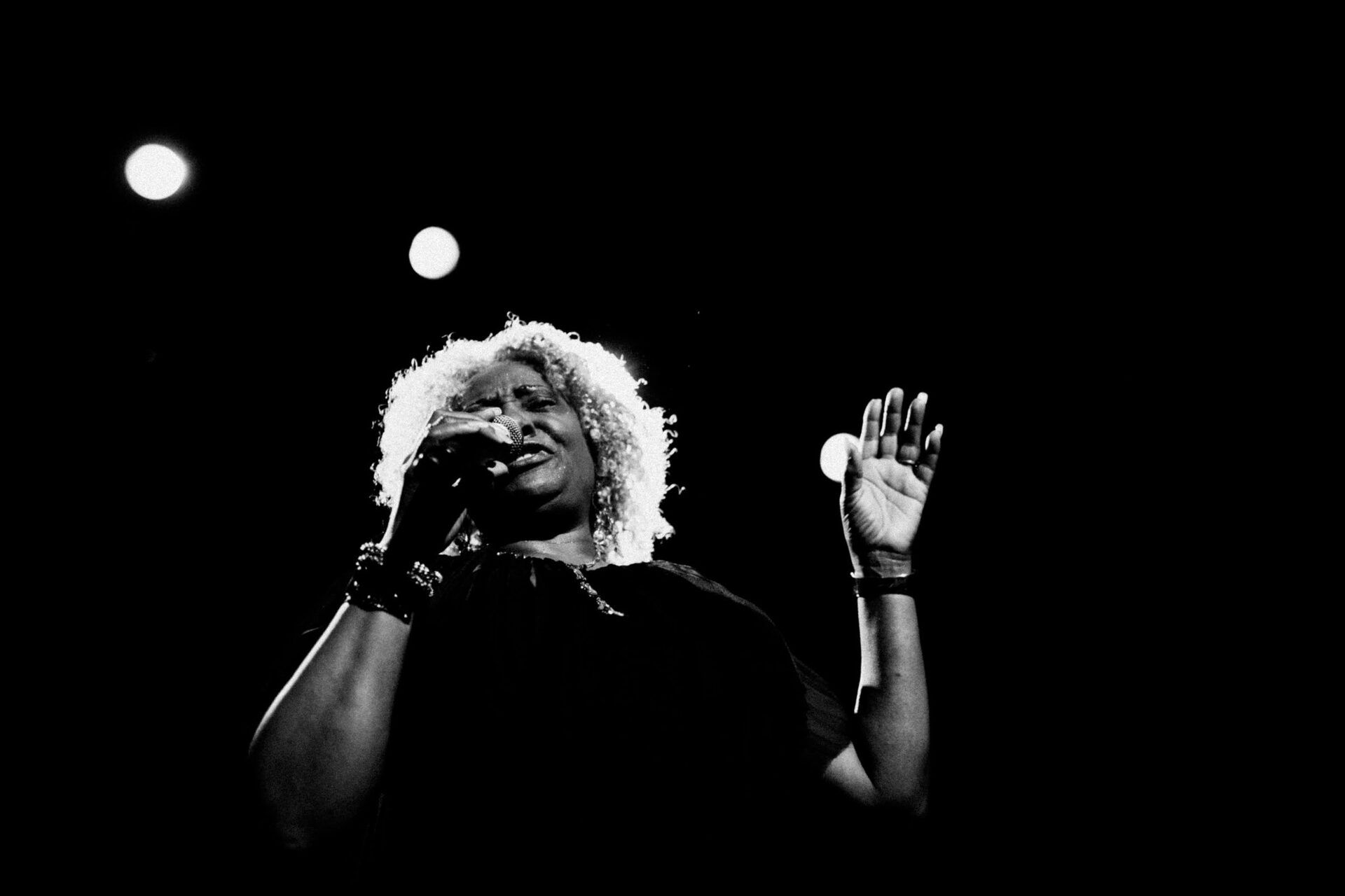 Concert photography — of Sporto Kantès + Gong Gong — at Le Grand Mix - Tourcoing — (2023) - Image 7