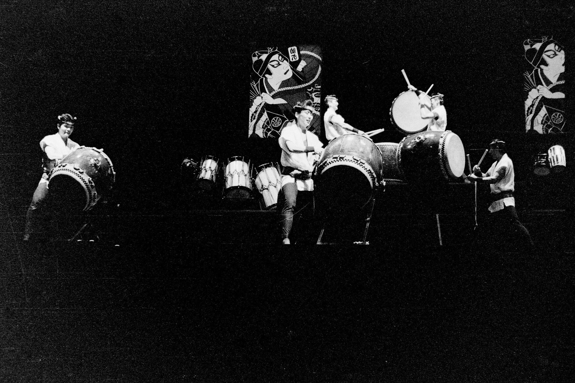 Concert photography — of Taiko Drum — at 1999 - L'Aeronef - Lille — (2023) - Image 5