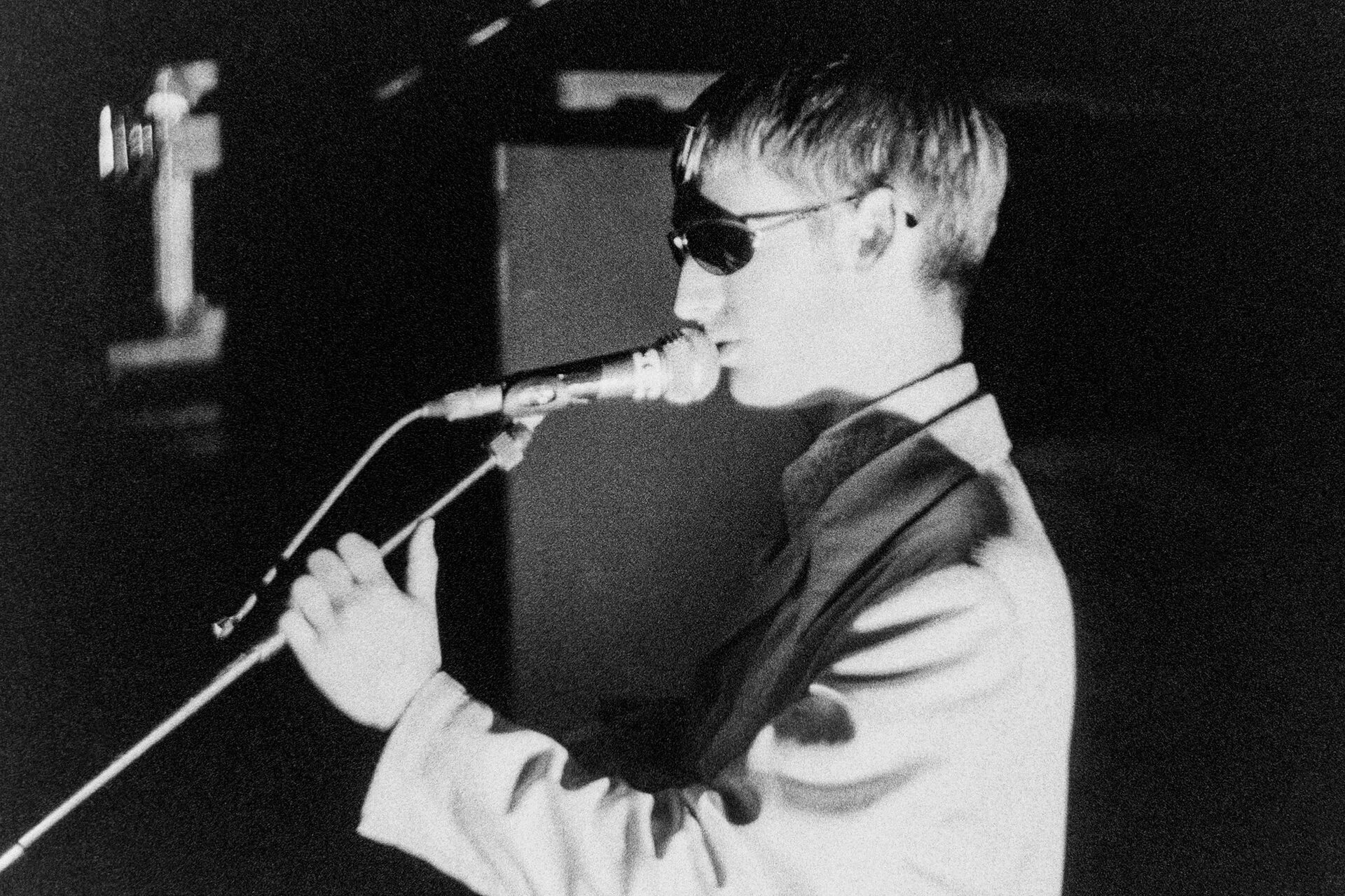 Concert photography — of The Divine Comedy — at Salle des Concerts - Arras — (1996)