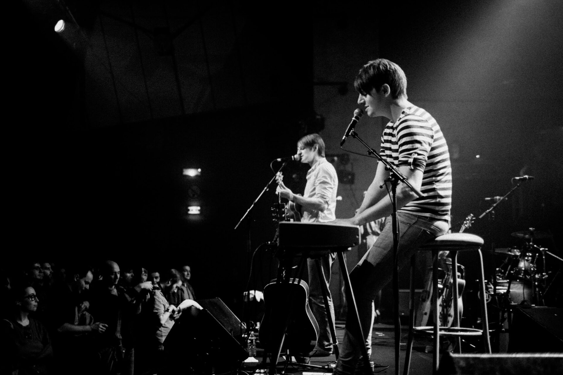 Concert photography — of The Leisure Society — at Le Grand Mix - Tourcoing — (2011) - Image 3