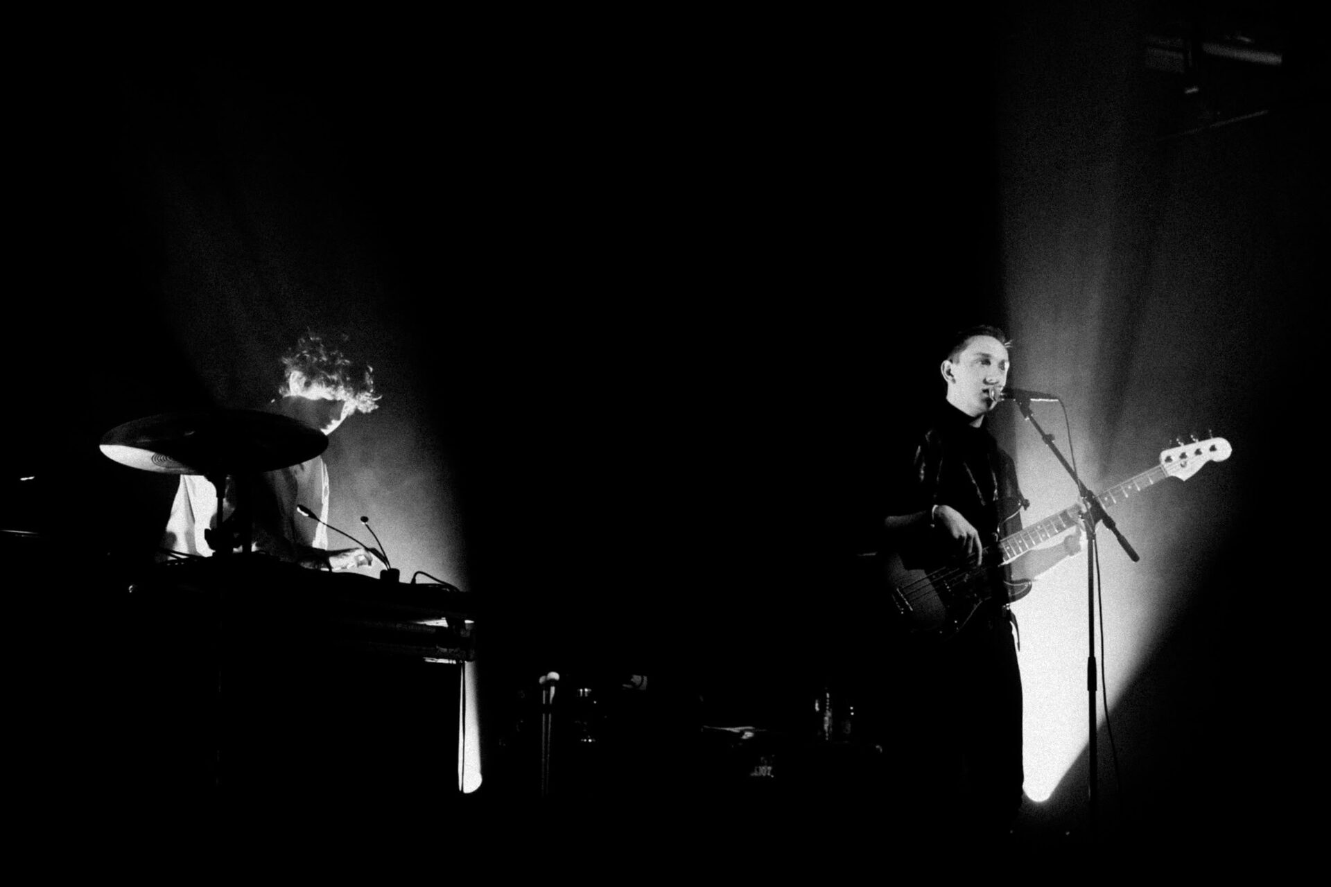 Concert photography — of The XX — at Le Grand Mix - Tourcoing — (2010) - Image 9