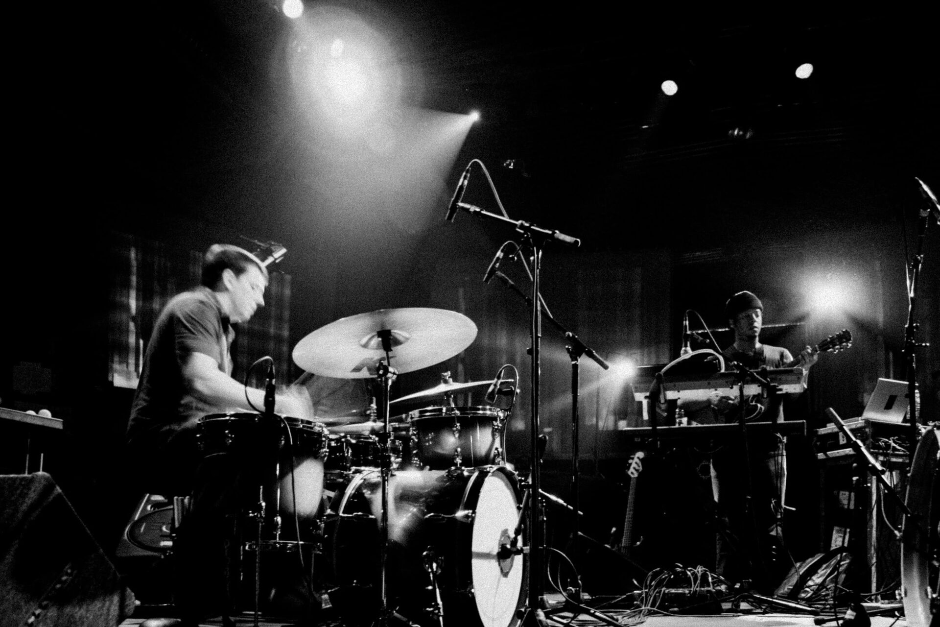 Concert photography — of Tortoise — at Festival Scopitone - Nantes — (2004) - Image 1