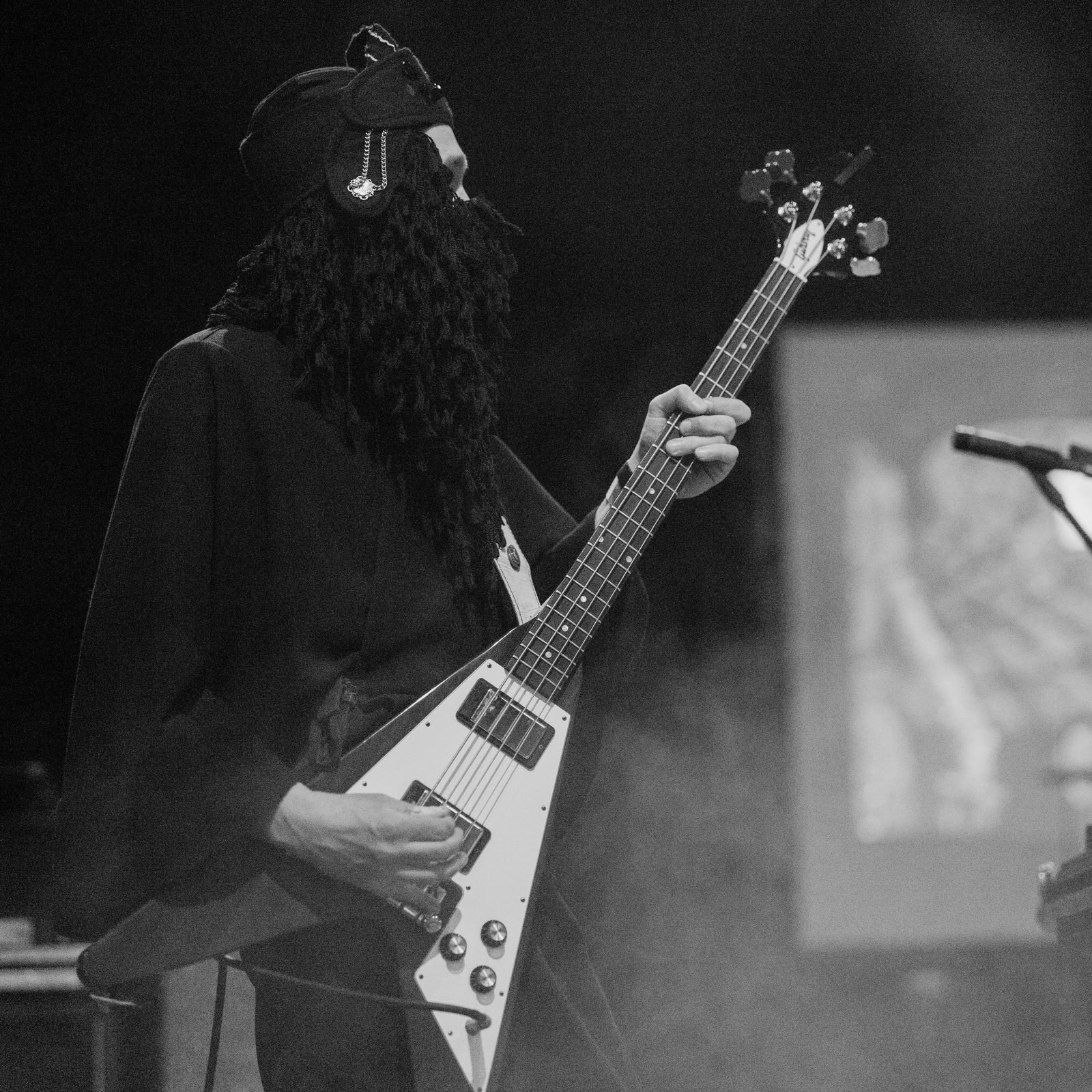 Wyatt E. est un groupe belge de drone/doom metal formé en 2015, réputé pour ses compositions hypnotiques et atmosphériques inspirées des civilisations anciennes, notamment la mythologie mésopotamienne. - Image 4