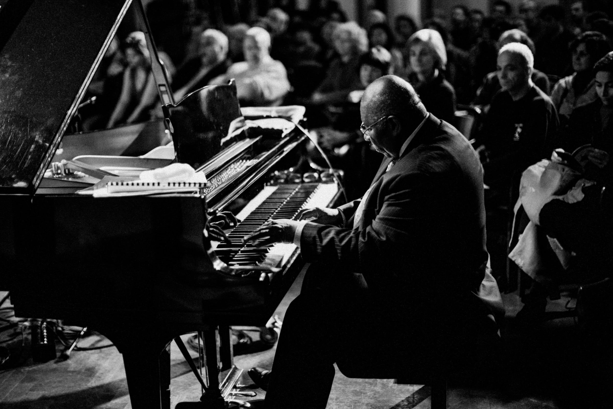 Concert photography — of Oliver Jones — at Jazzy Colors - Paris — (2008) - Image 2